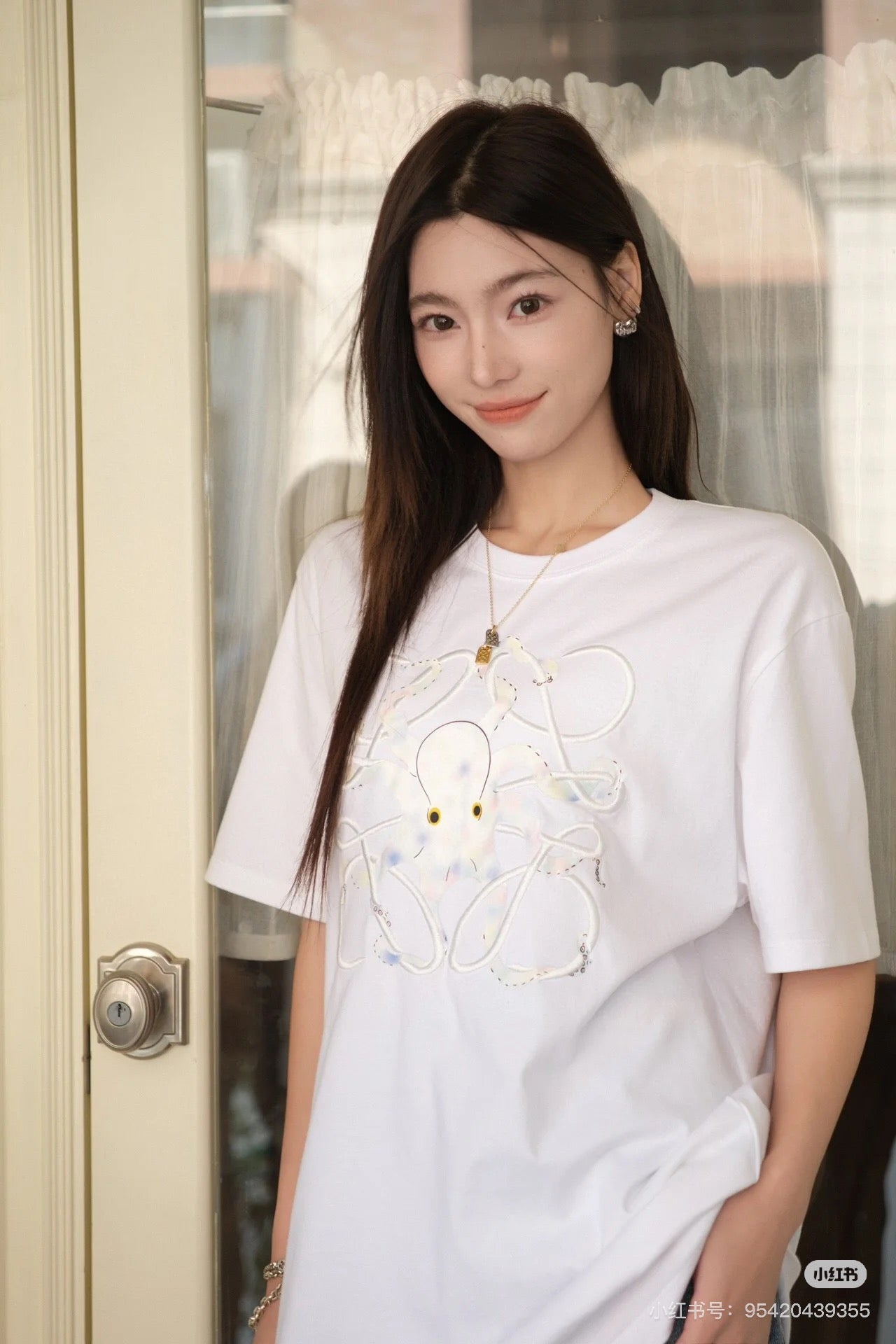 LuxluxHouse Best Quality Clothes T-shirt Loewe