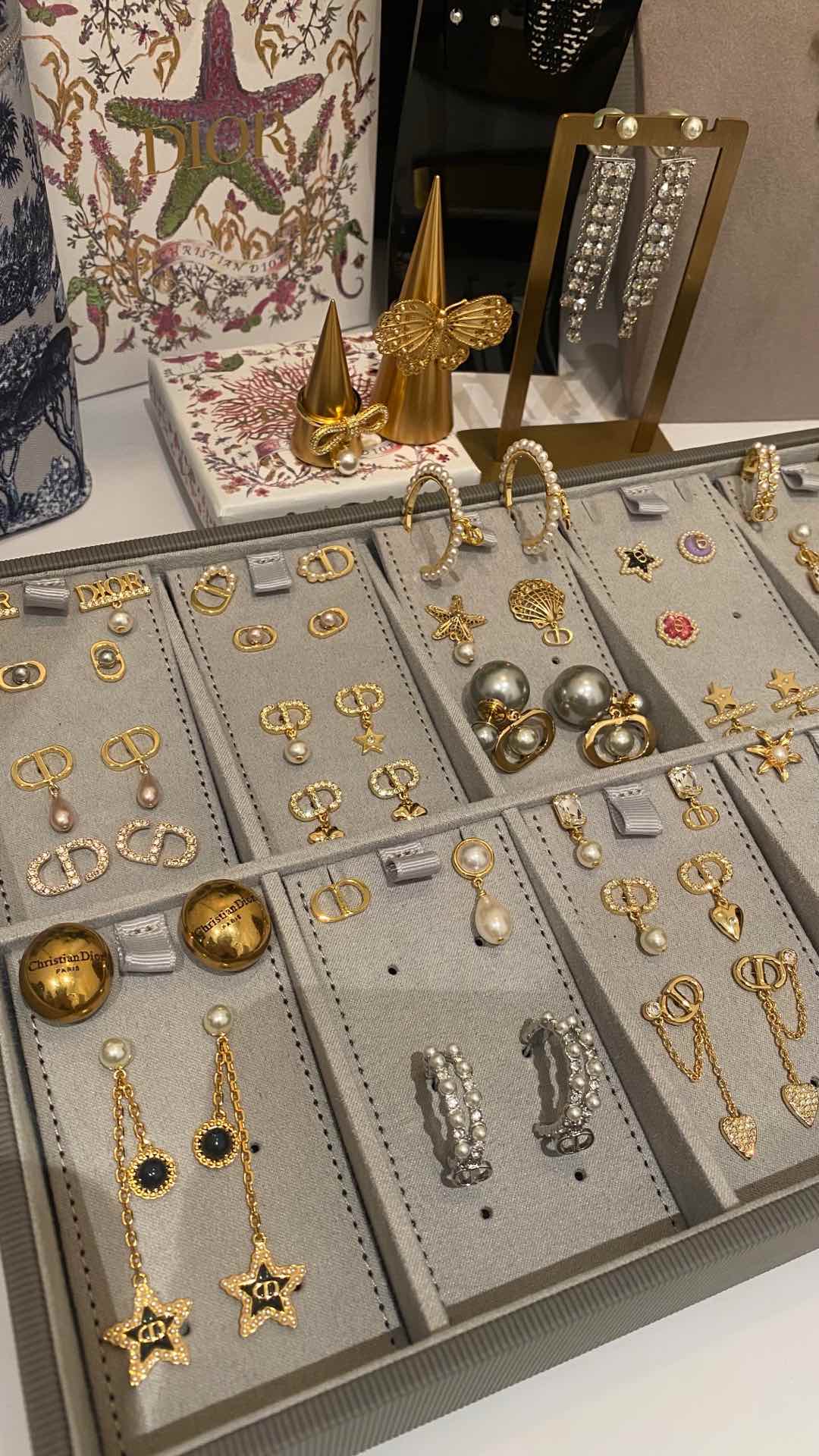 LuxluxHouse Best Quality Accessories  Dior