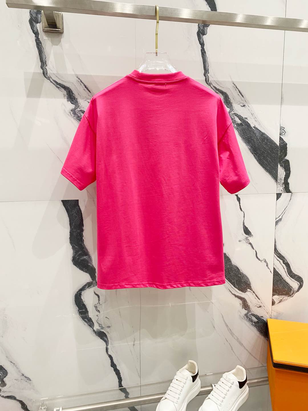 LuxluxHouse Best Quality Clothes Valentino T-shirt