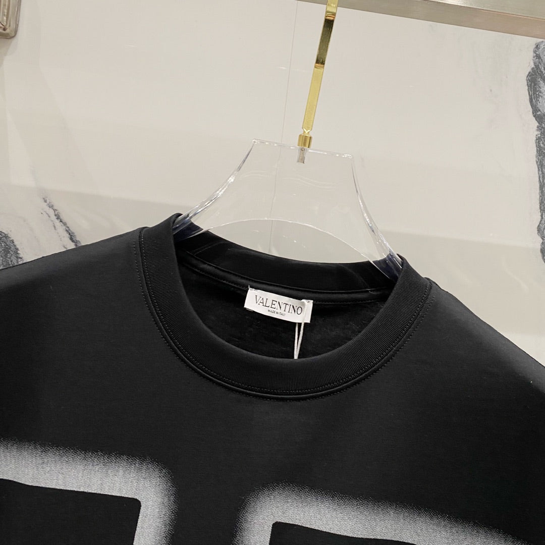 LuxluxHouse Best Quality Clothes Valentino T-shirt