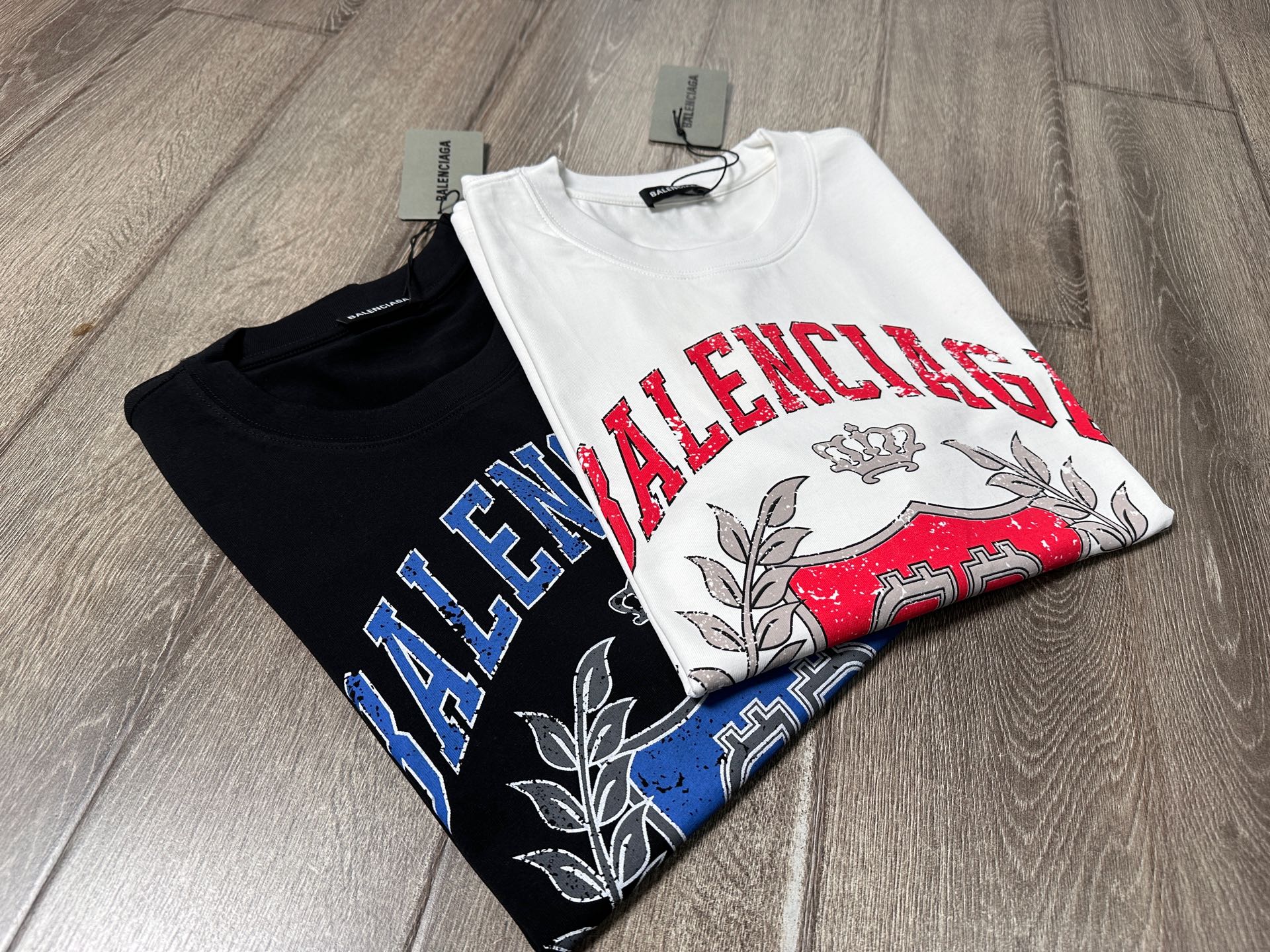 LuxluxHouse Best Quality Clothes Balenciaga T-shirt
