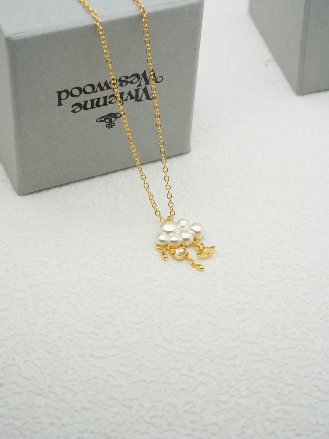 LuxluxHouse Best Quality Accessories Vivienne Westwood