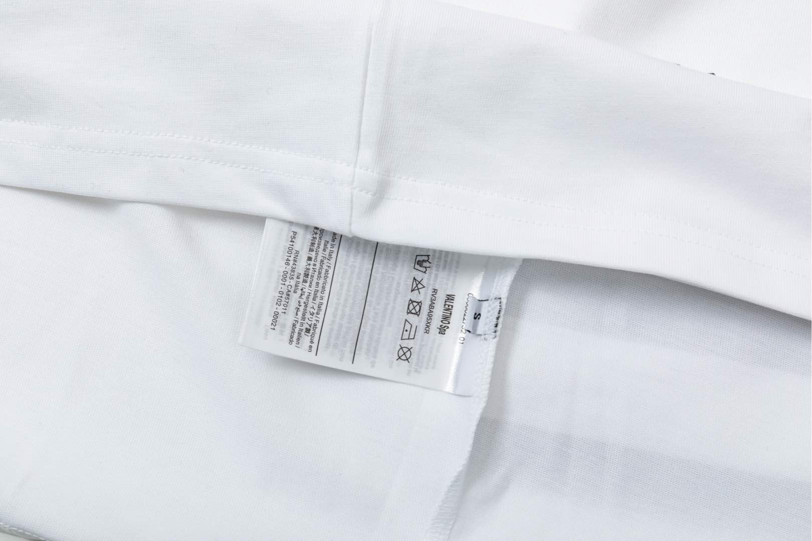 LuxluxHouse Best Quality Clothes Valentino T-shirt