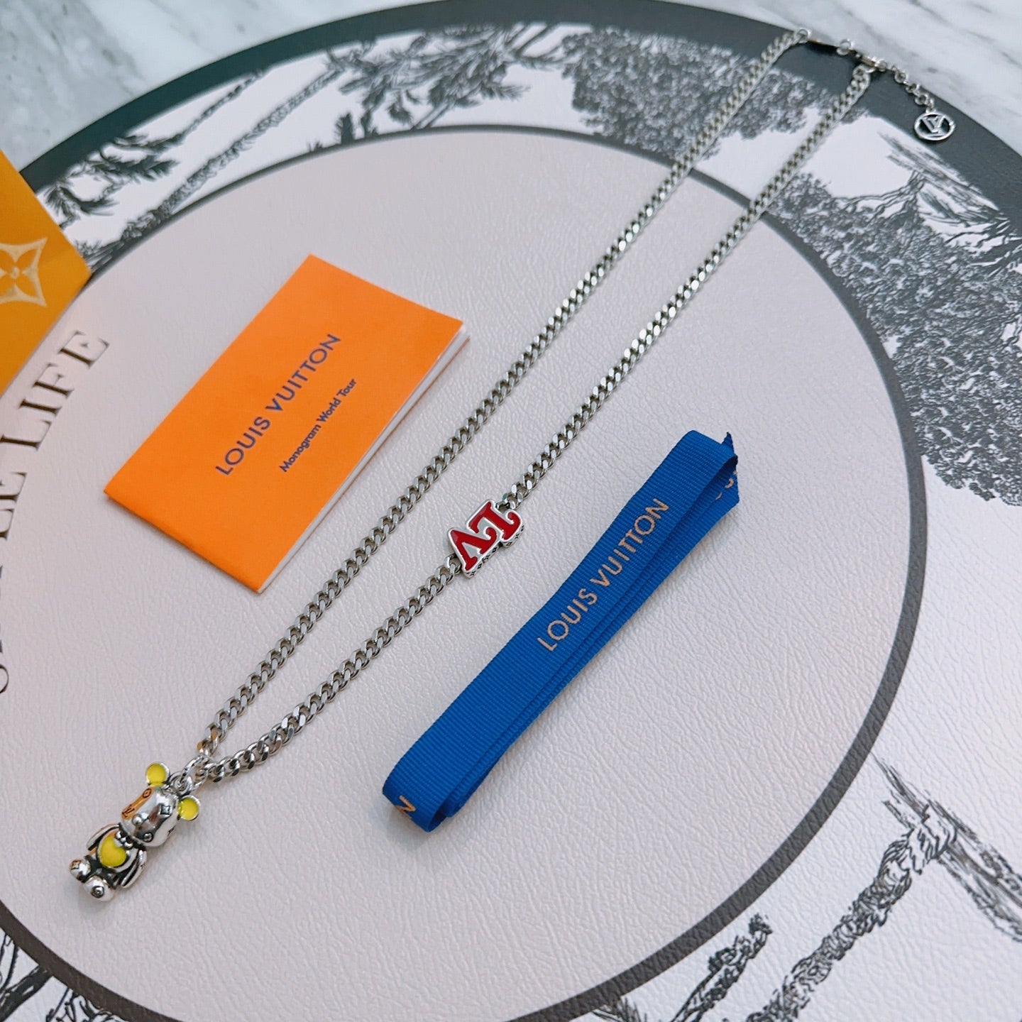 LuxluxHouse Best Quality Accessories Louis Vuitton