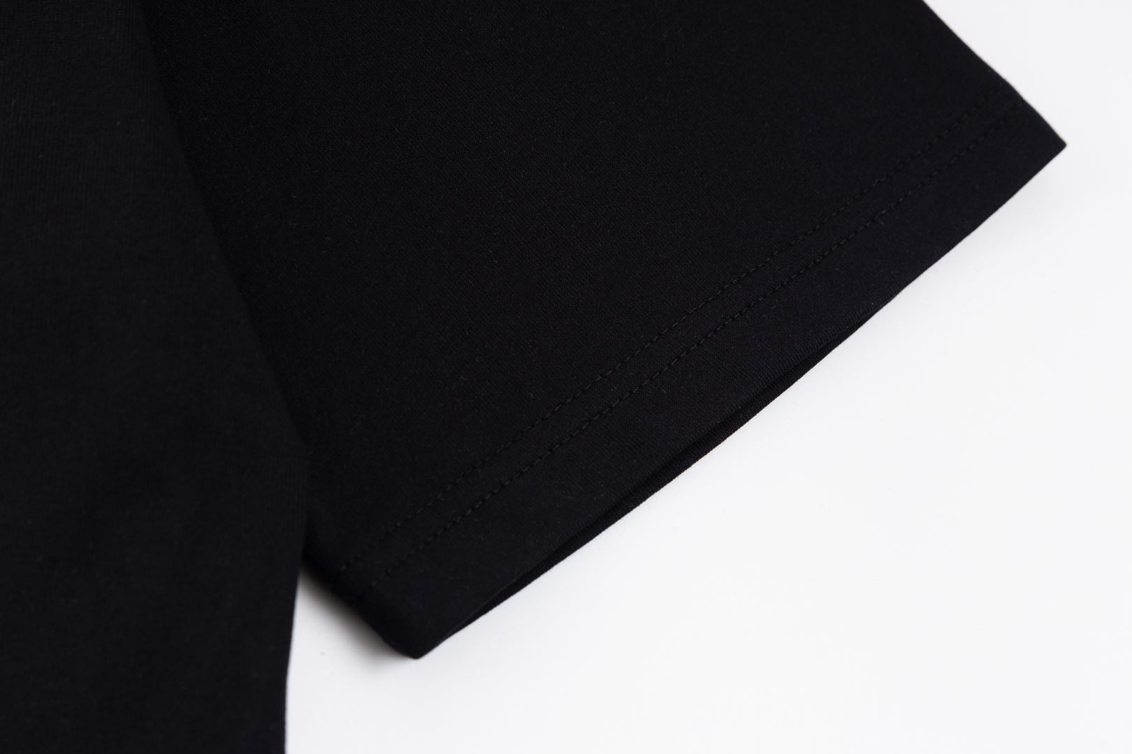 LuxluxHouse Best Quality Clothes T-shirt Arcteryx