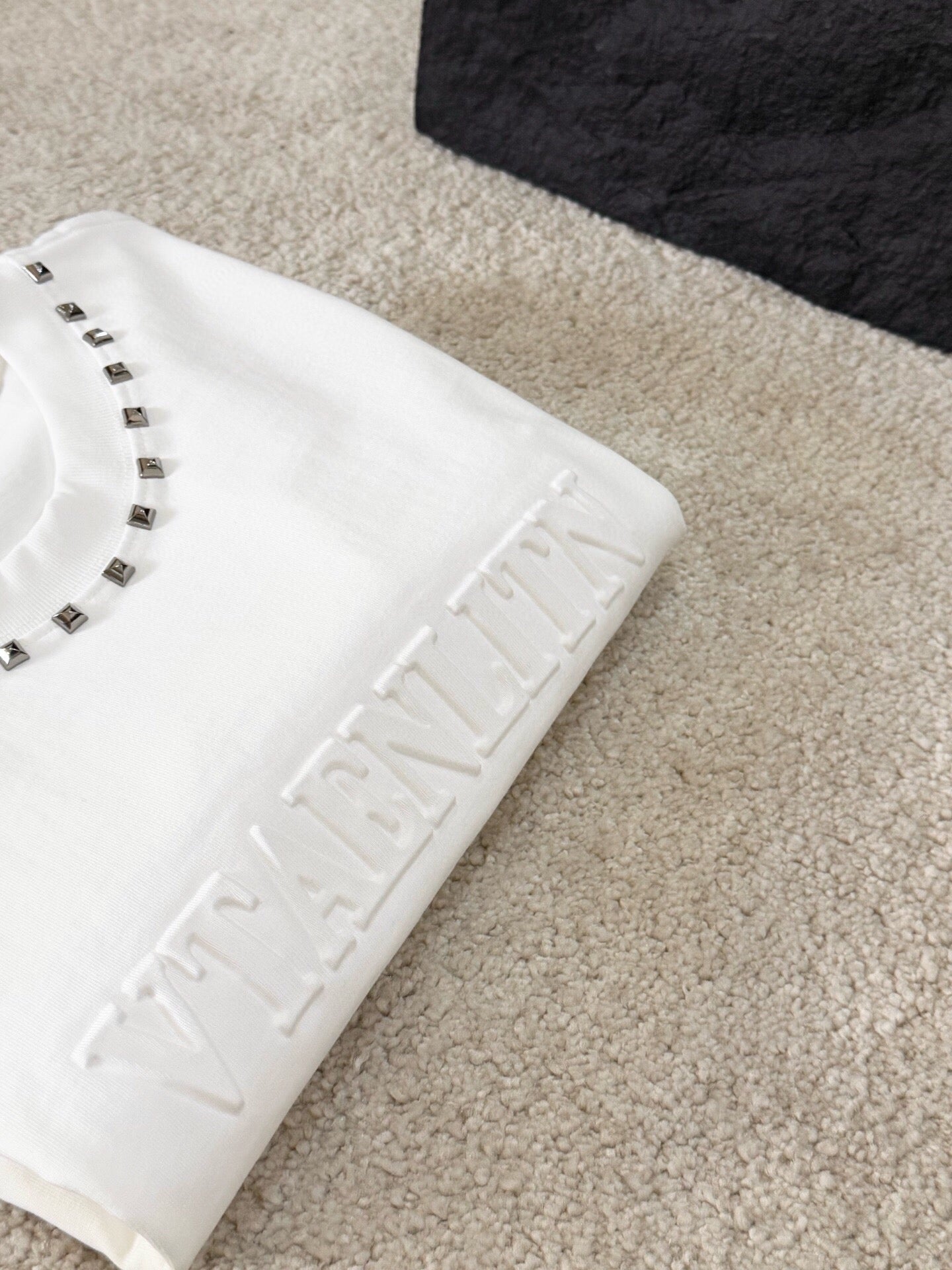 LuxluxHouse Best Quality Clothes T-shirt Valentino