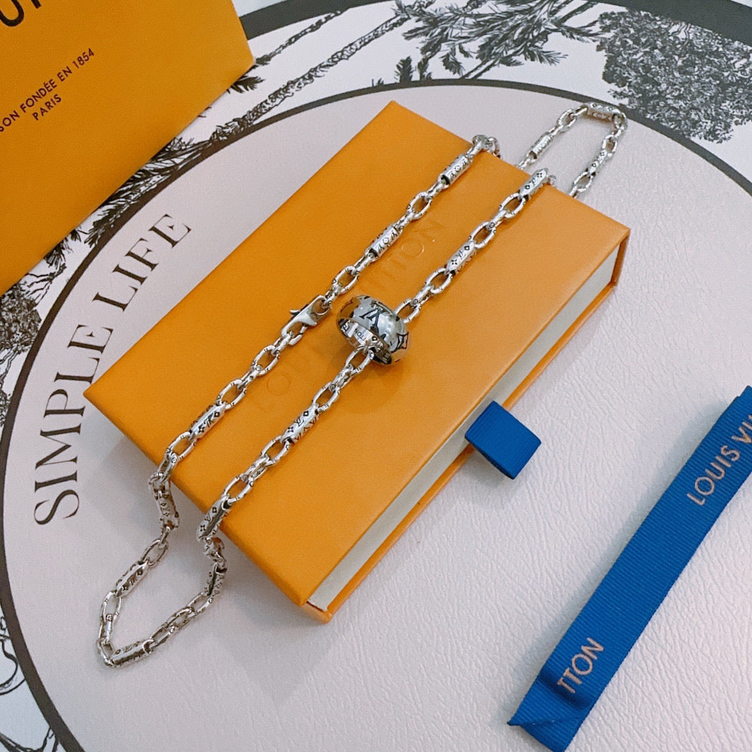 LuxluxHouse Best Quality Accessories Louis Vuitton