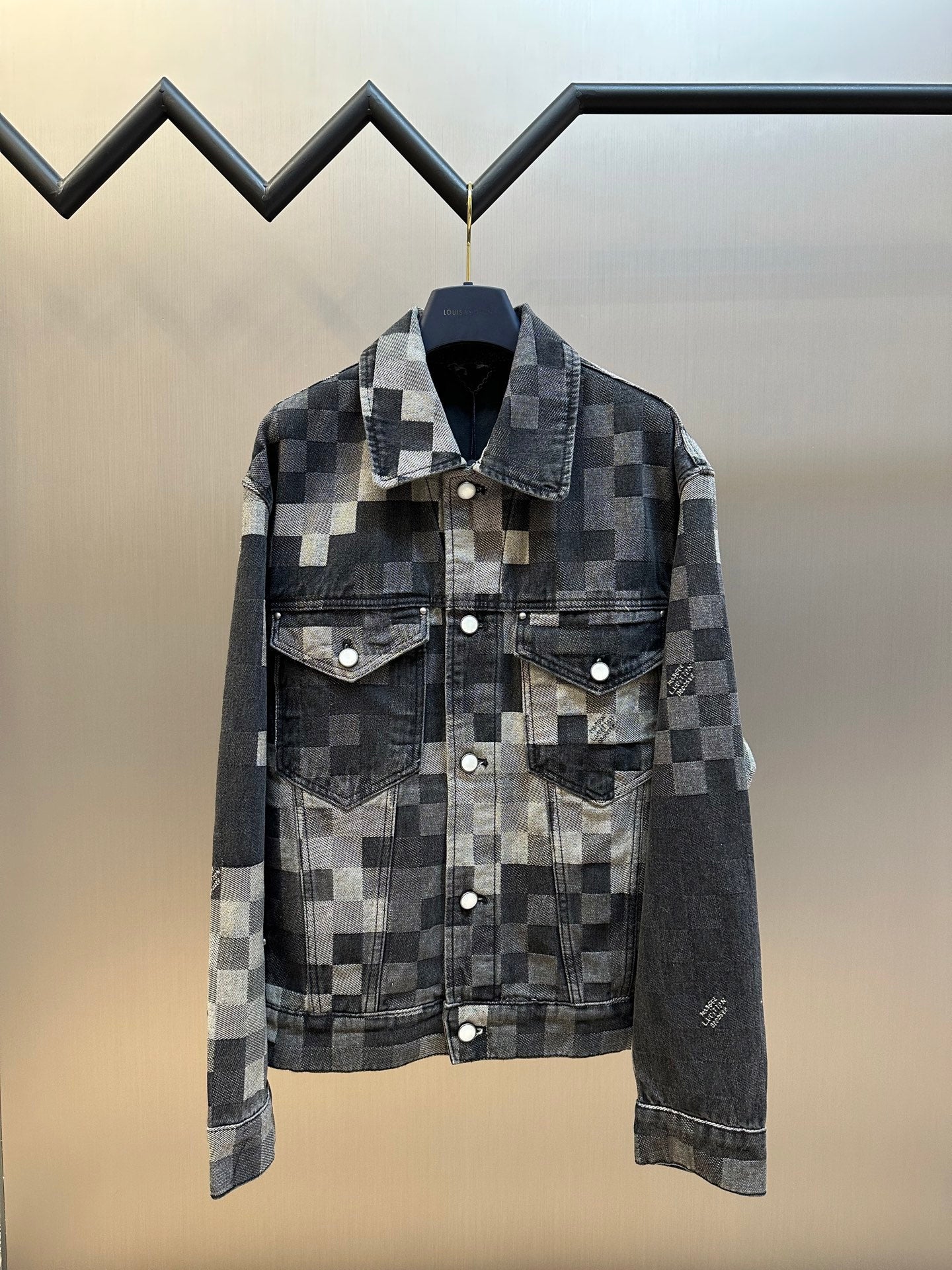 LuxluxHouse Best Quality Clothes Pants Coats & Jackets Louis Vuitton