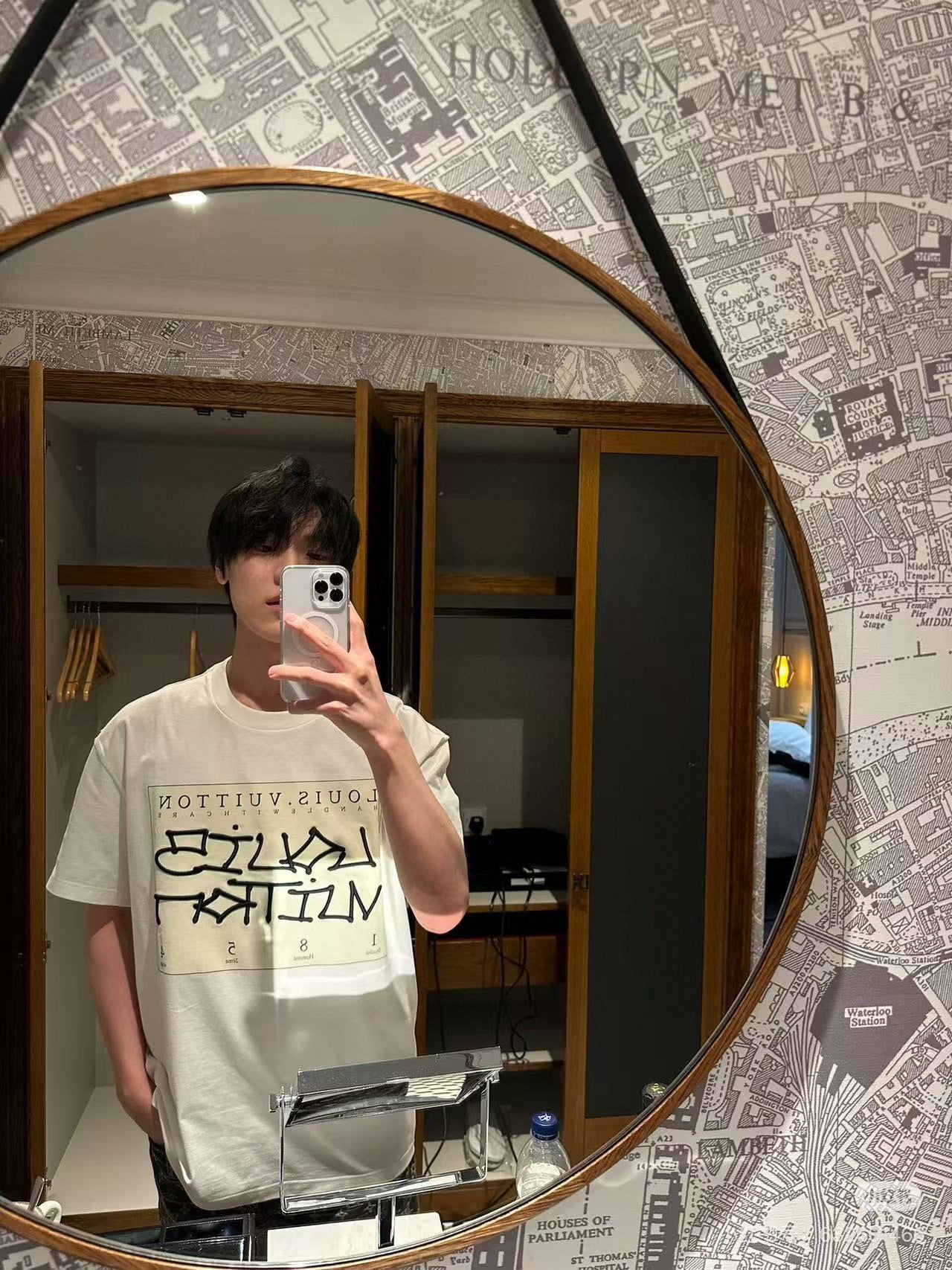 LuxluxHouse Best Quality Clothes T-shirt Louis Vuitton