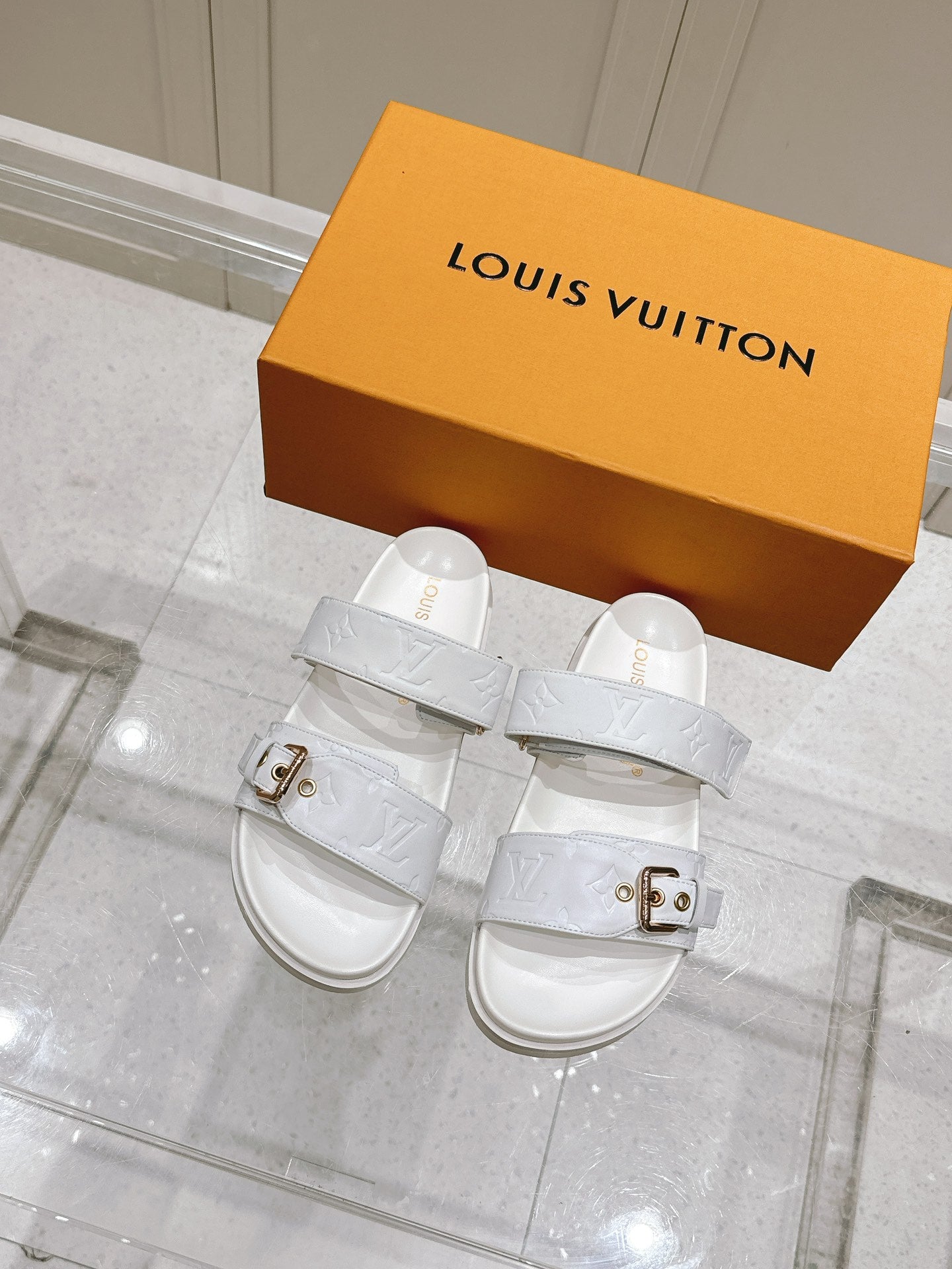 LuxluxHouse Best Quality Women Shoes Louis Vuitton