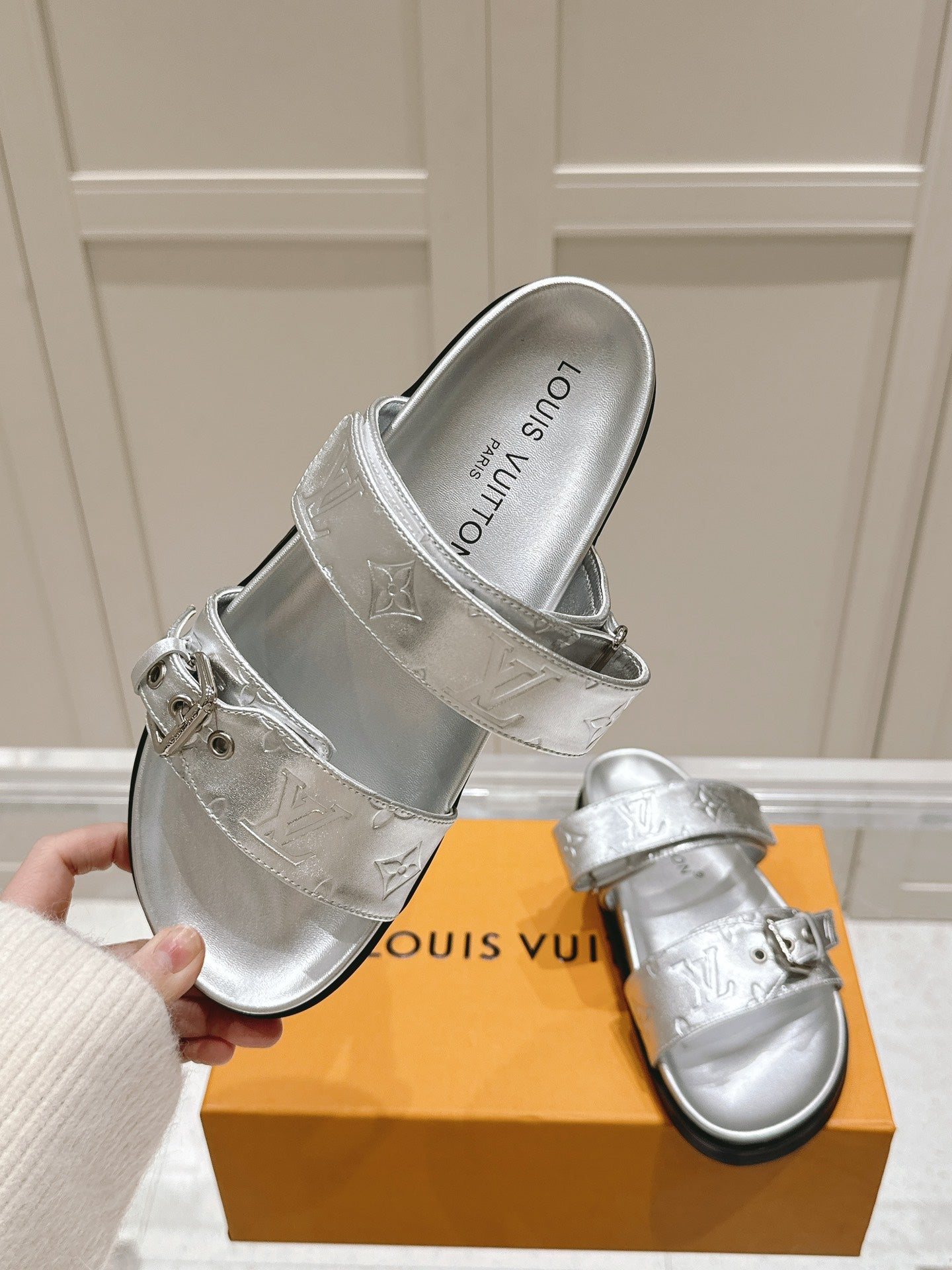 LuxluxHouse Best Quality Women Shoes Louis Vuitton