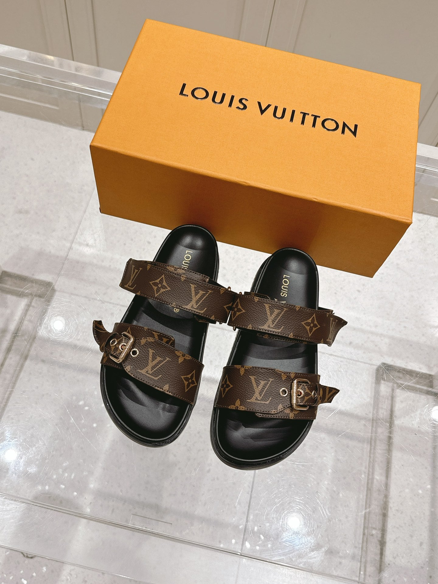 LuxluxHouse Best Quality Women Shoes Louis Vuitton