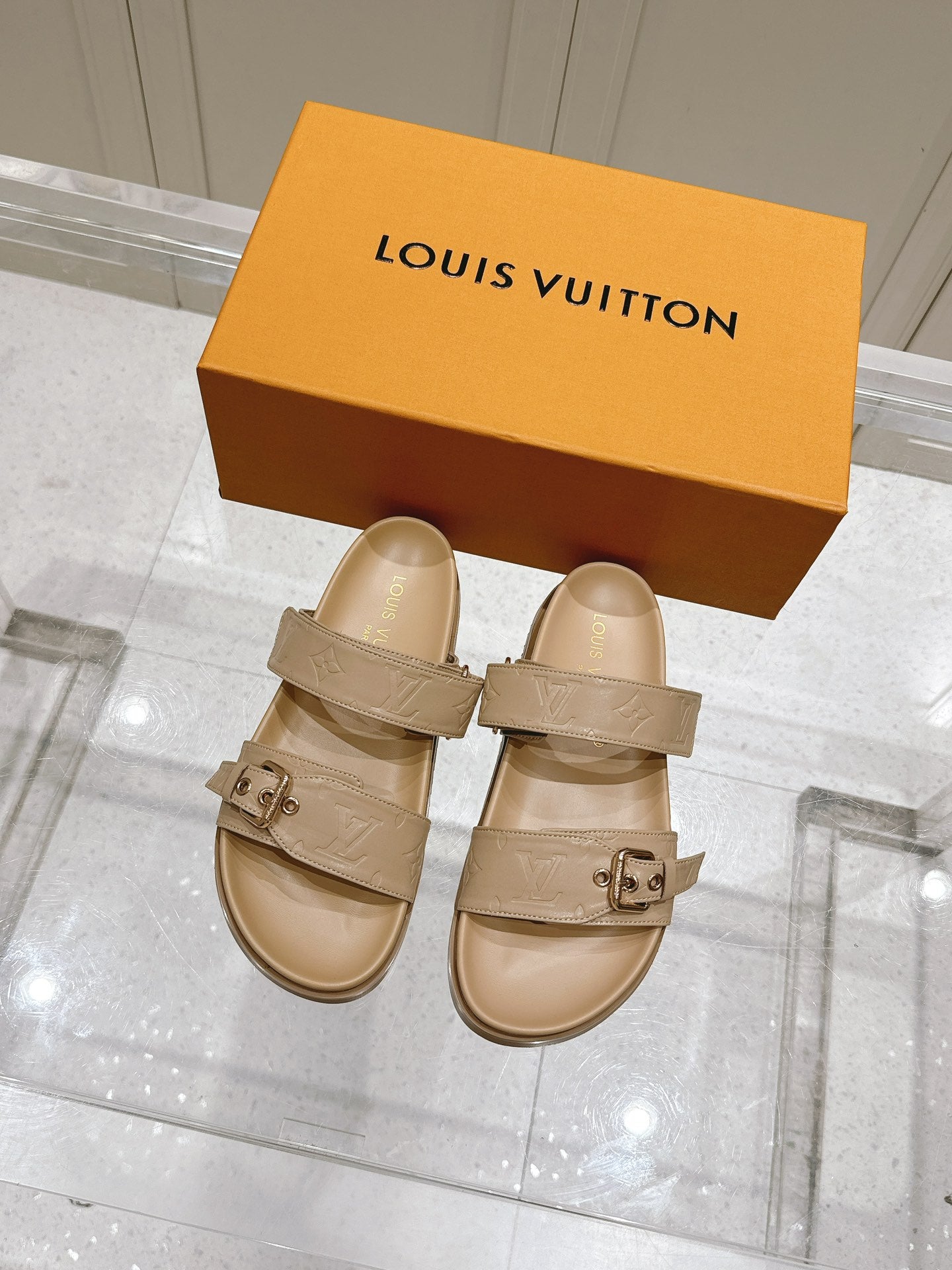LuxluxHouse Best Quality Women Shoes Louis Vuitton