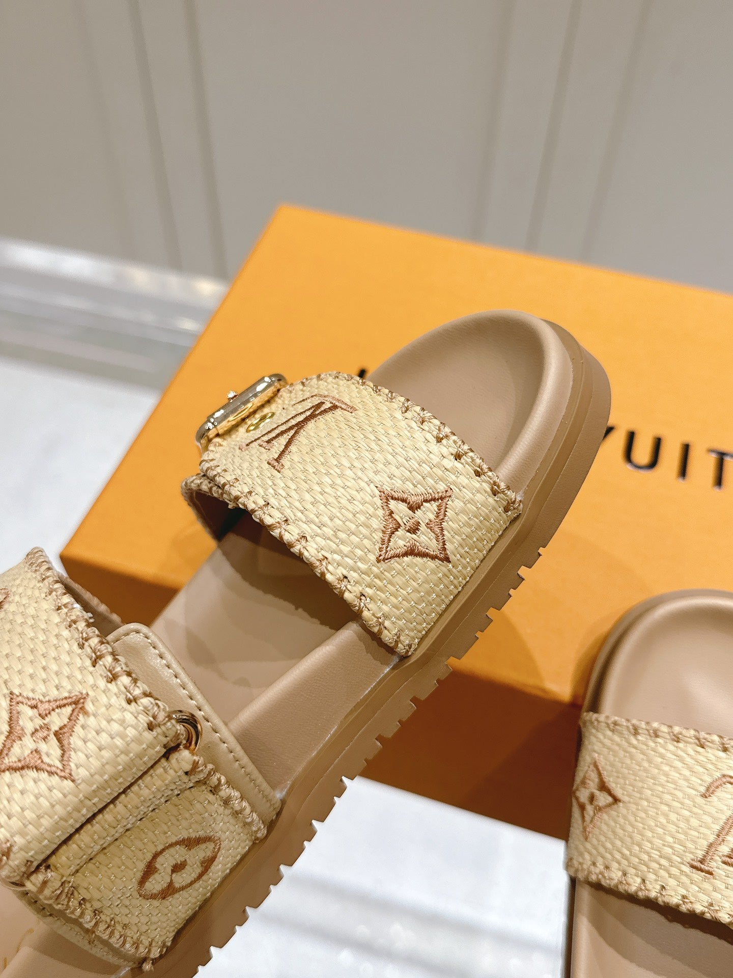 LuxluxHouse Best Quality Women Shoes Louis Vuitton