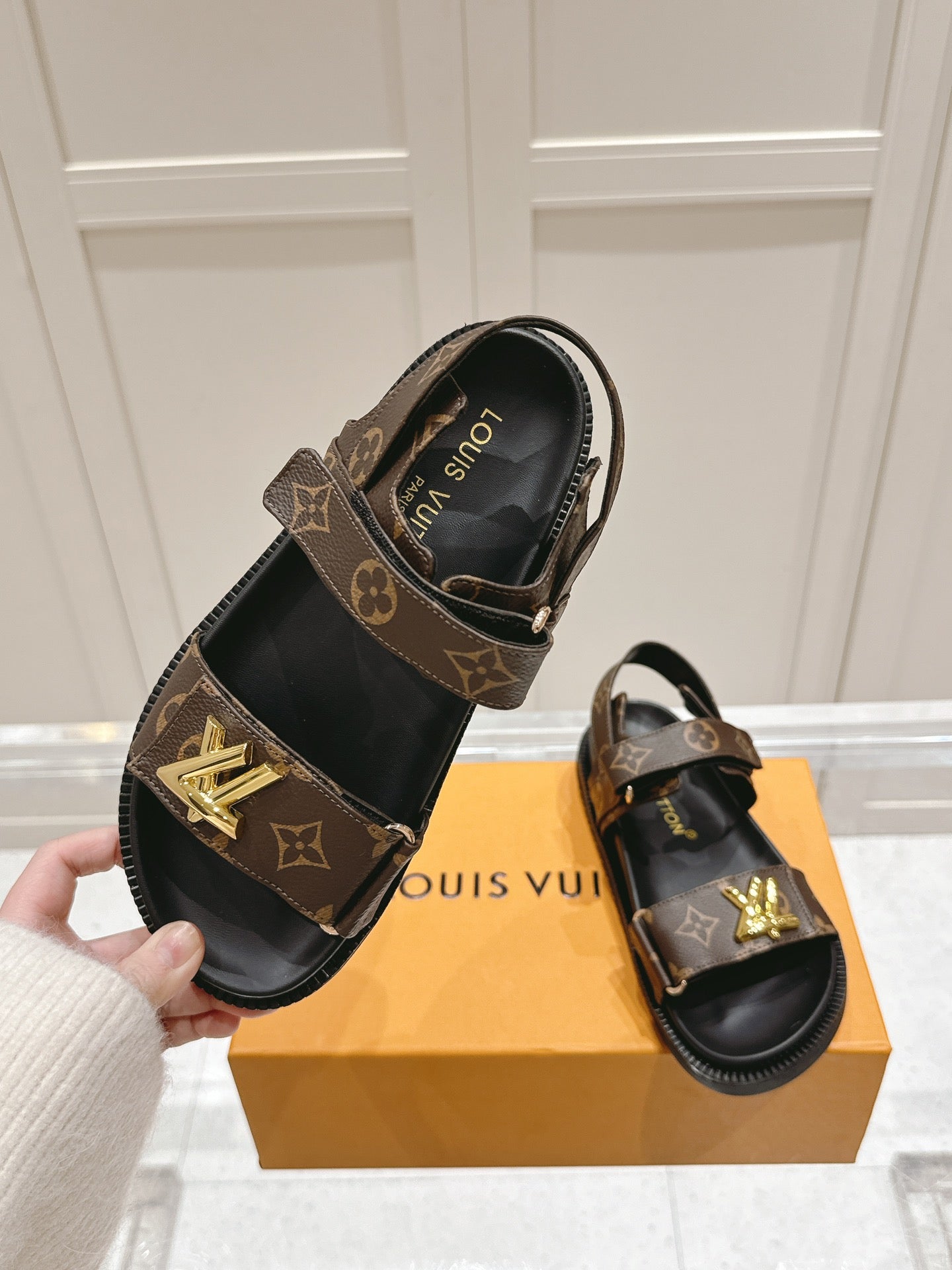 LuxluxHouse Best Quality Women Shoes Louis Vuitton