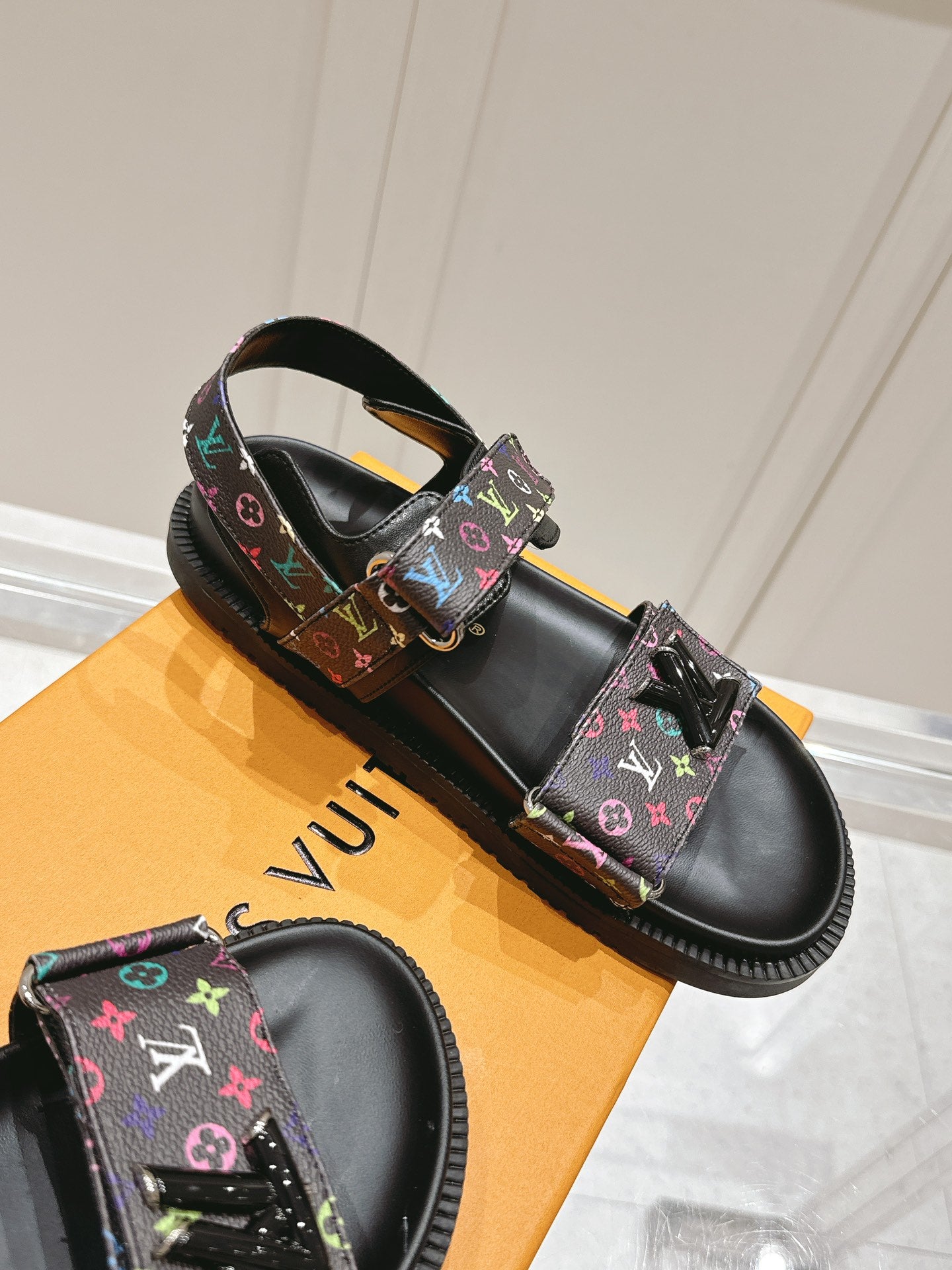 LuxluxHouse Best Quality Women Shoes Louis Vuitton