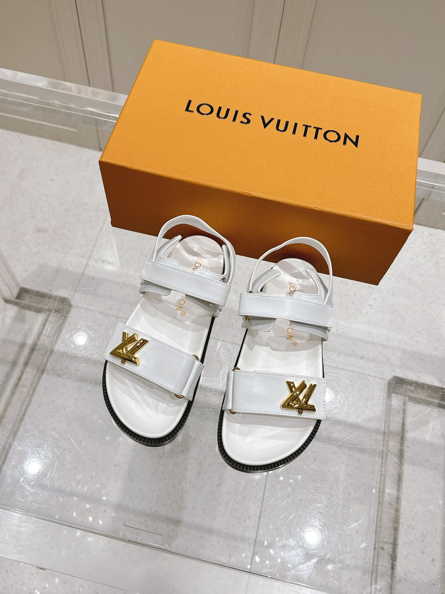LuxluxHouse Best Quality Women Shoes Louis Vuitton