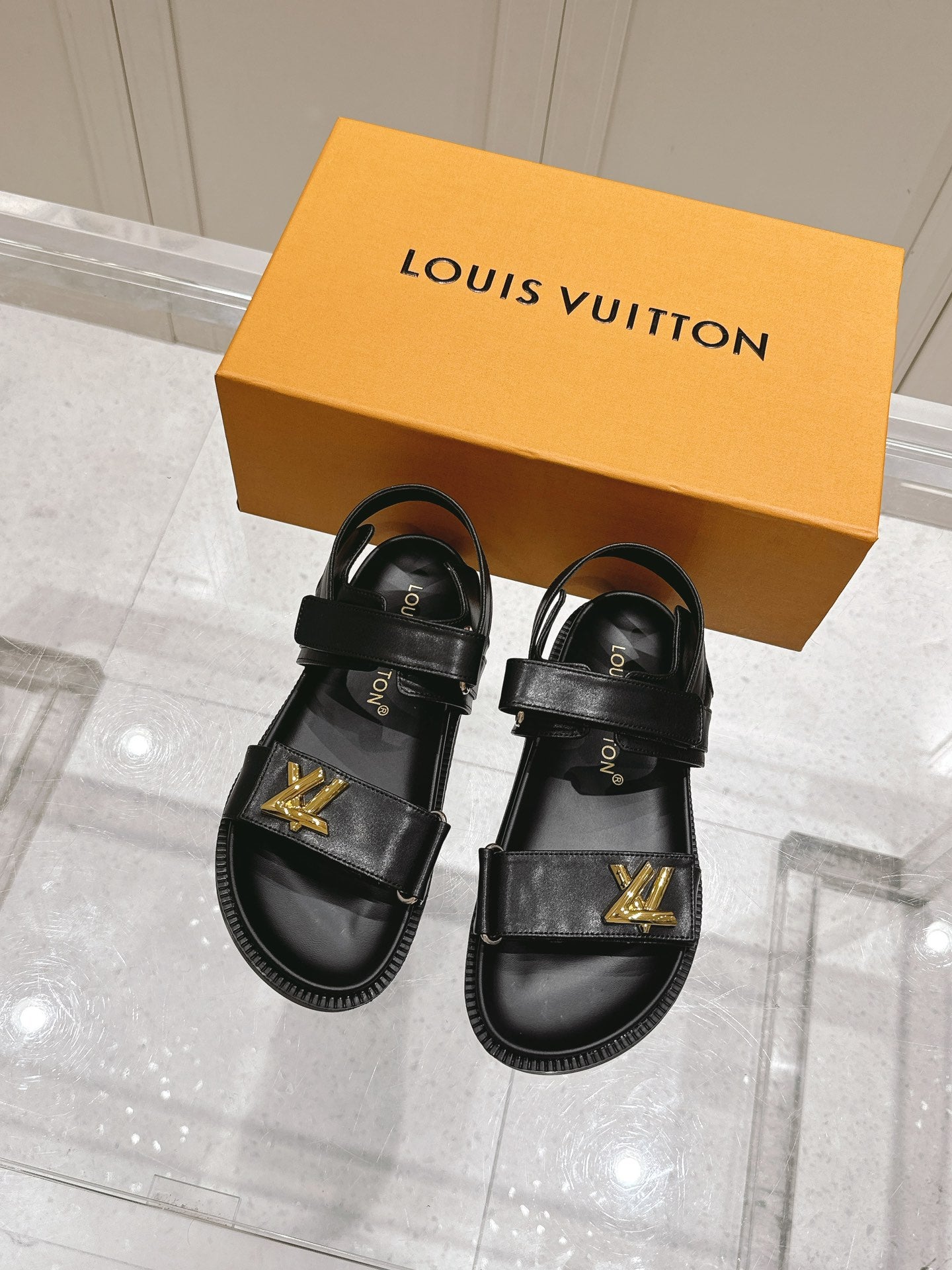LuxluxHouse Best Quality Women Shoes Louis Vuitton