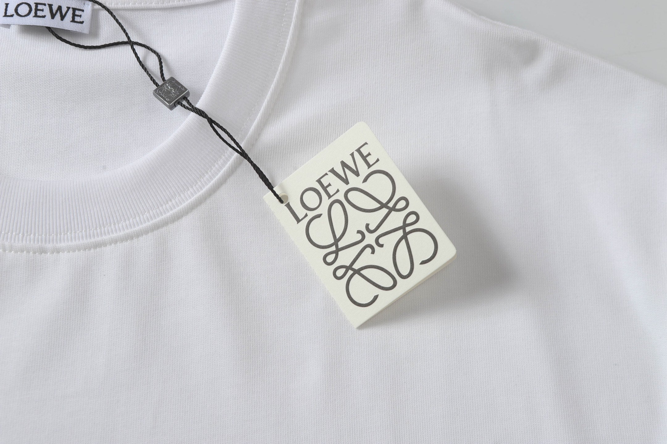 LuxluxHouse Best Quality Clothes T-shirt Loewe