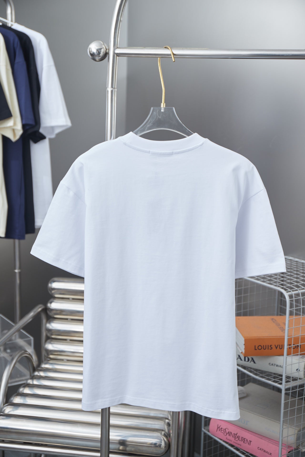 LuxluxHouse Best Quality Clothes T-shirt Prada