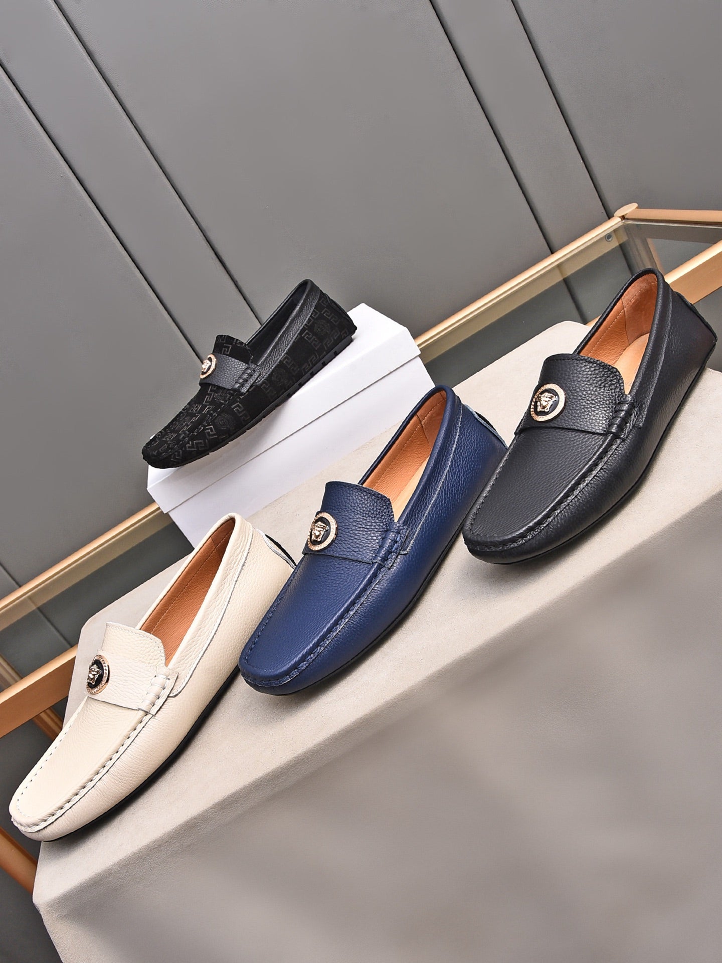 LuxluxHouse Best Quality Shoes Versace