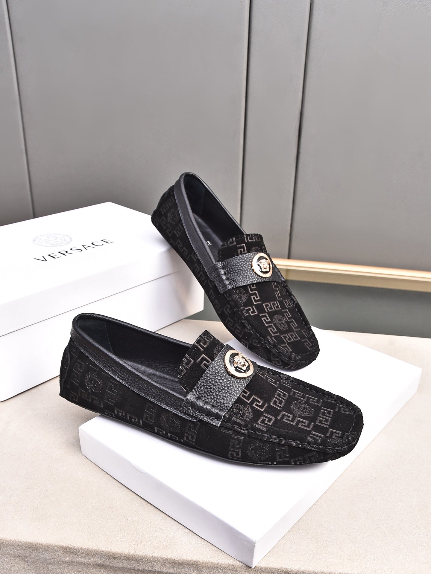 LuxluxHouse Best Quality Shoes Versace