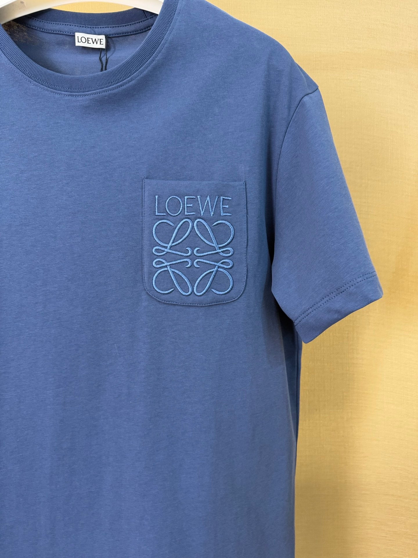 LuxluxHouse Best Quality Clothes T-shirt Loewe