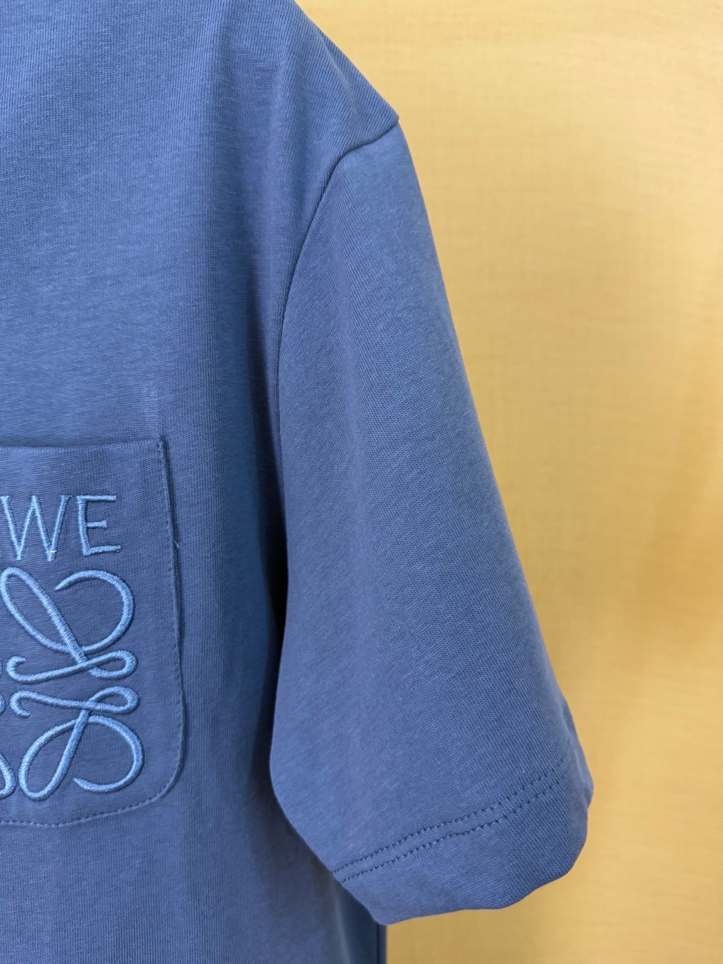 LuxluxHouse Best Quality Clothes T-shirt Loewe