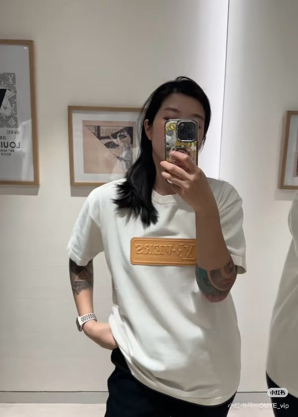 LuxluxHouse Best Quality Clothes T-shirt Louis Vuitton