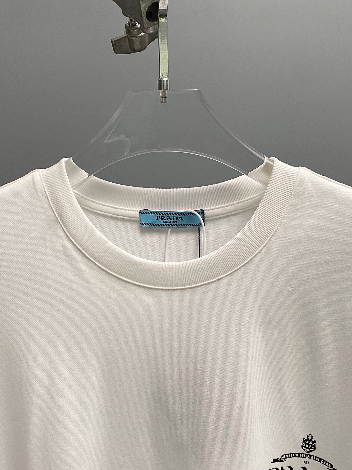 LuxluxHouse Best Quality Clothes T-shirt Prada