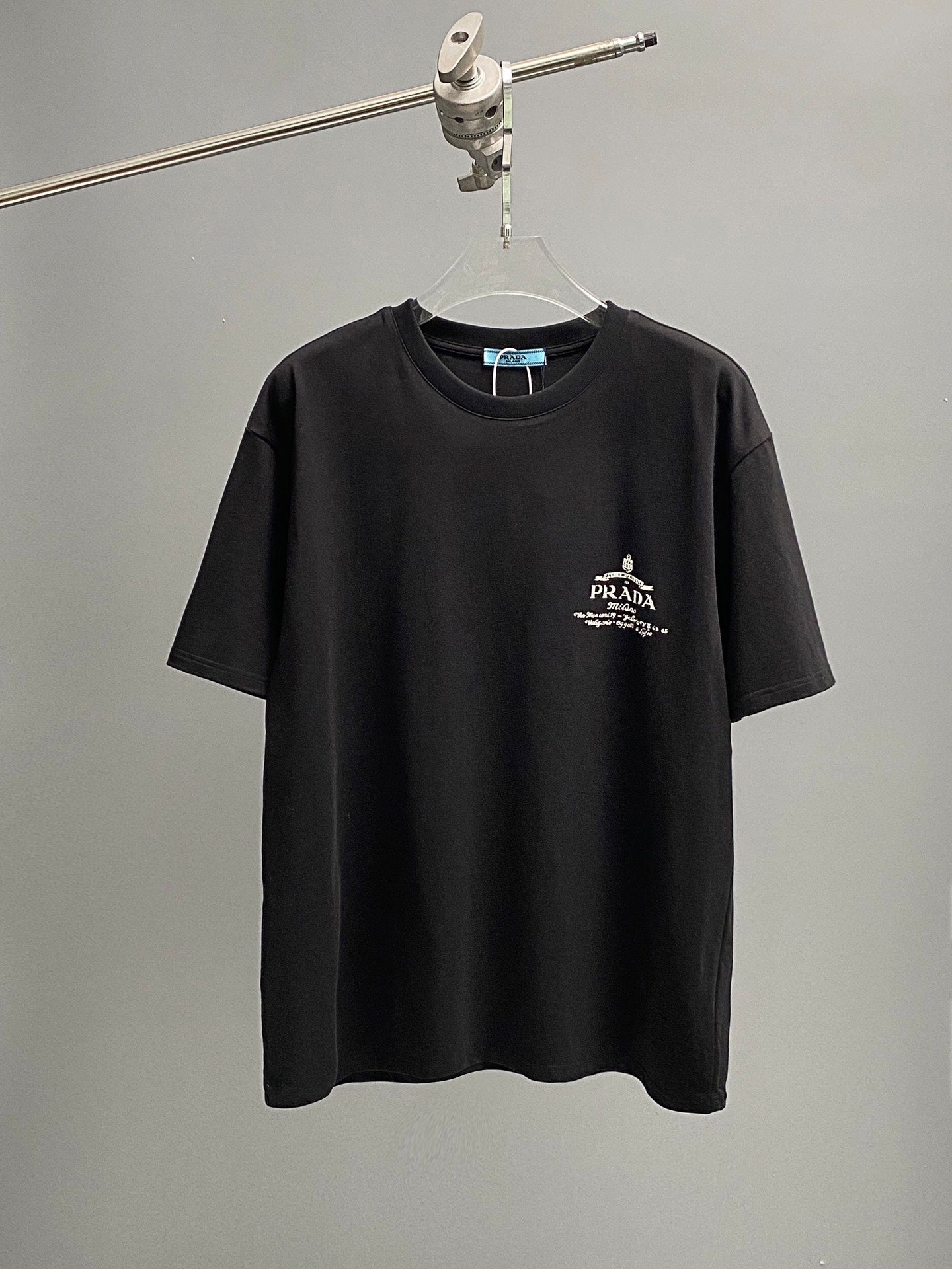 LuxluxHouse Best Quality Clothes T-shirt Prada