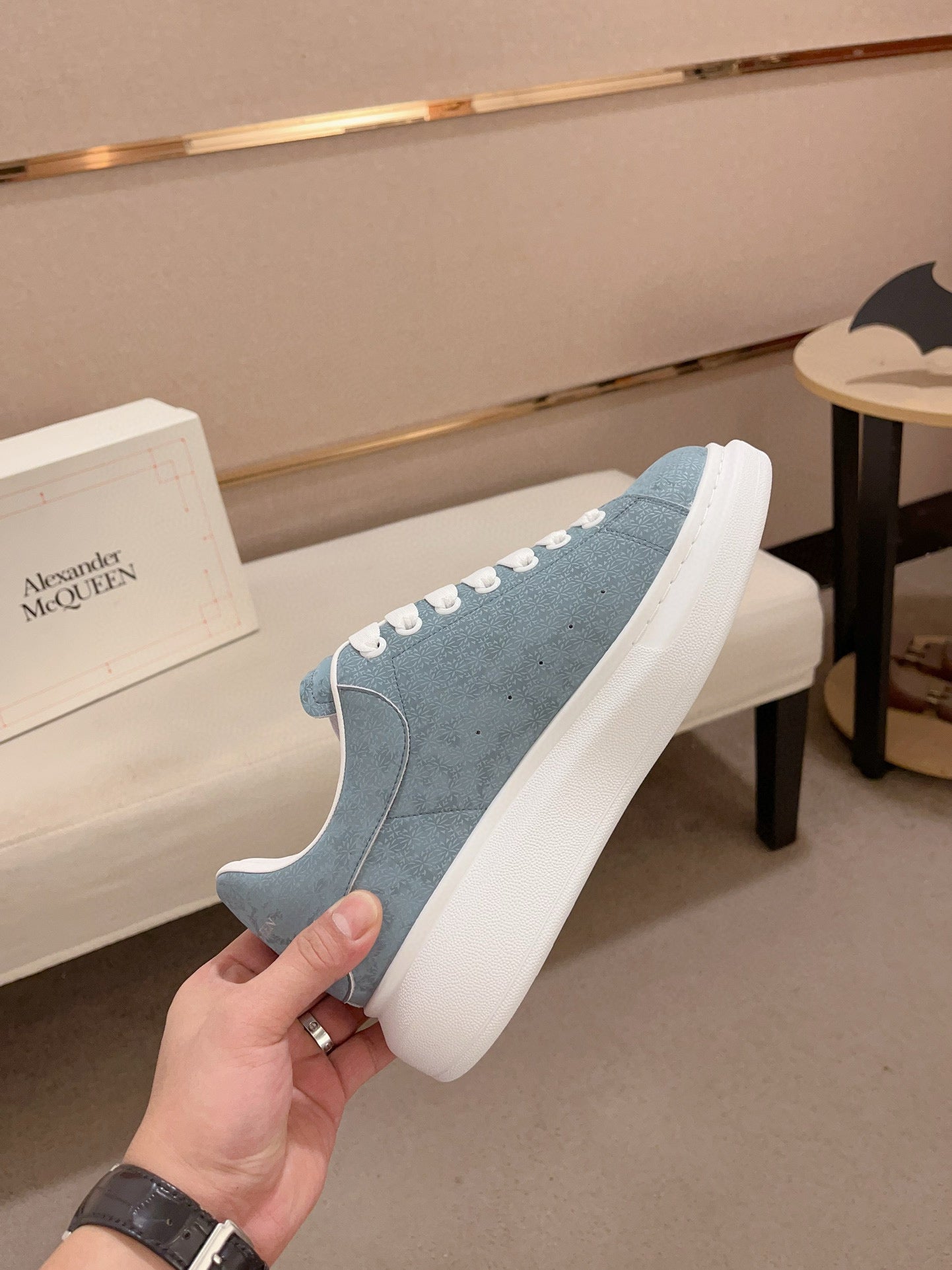 LuxluxHouse Best Quality Shoes Alexander McQueen