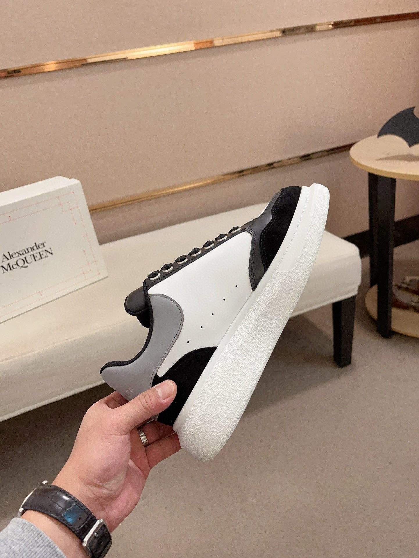 LuxluxHouse Best Quality Shoes Alexander McQueen