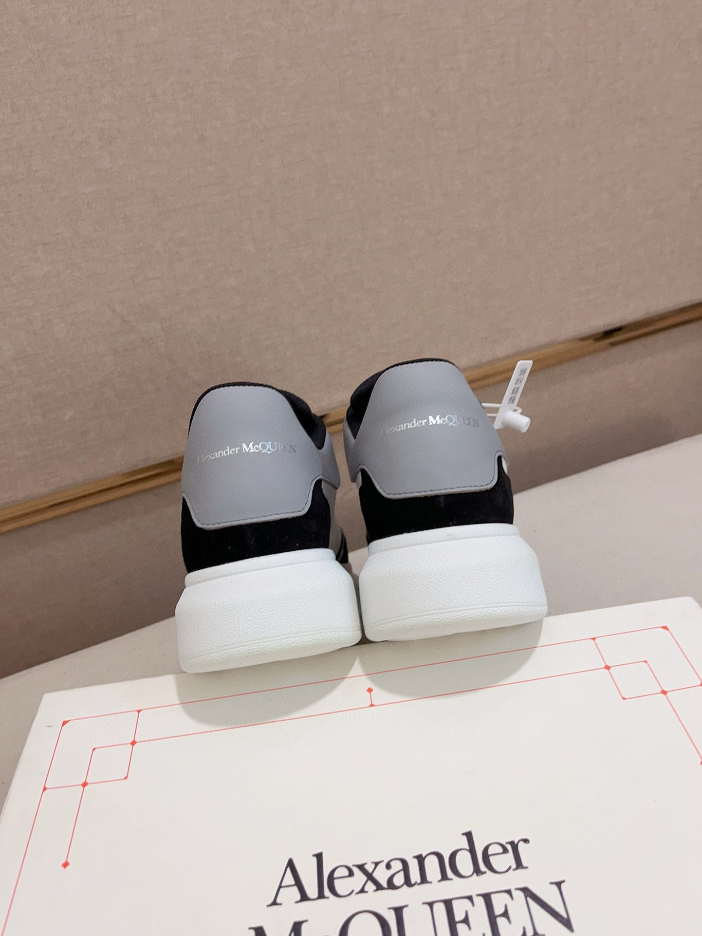 LuxluxHouse Best Quality Shoes Alexander McQueen