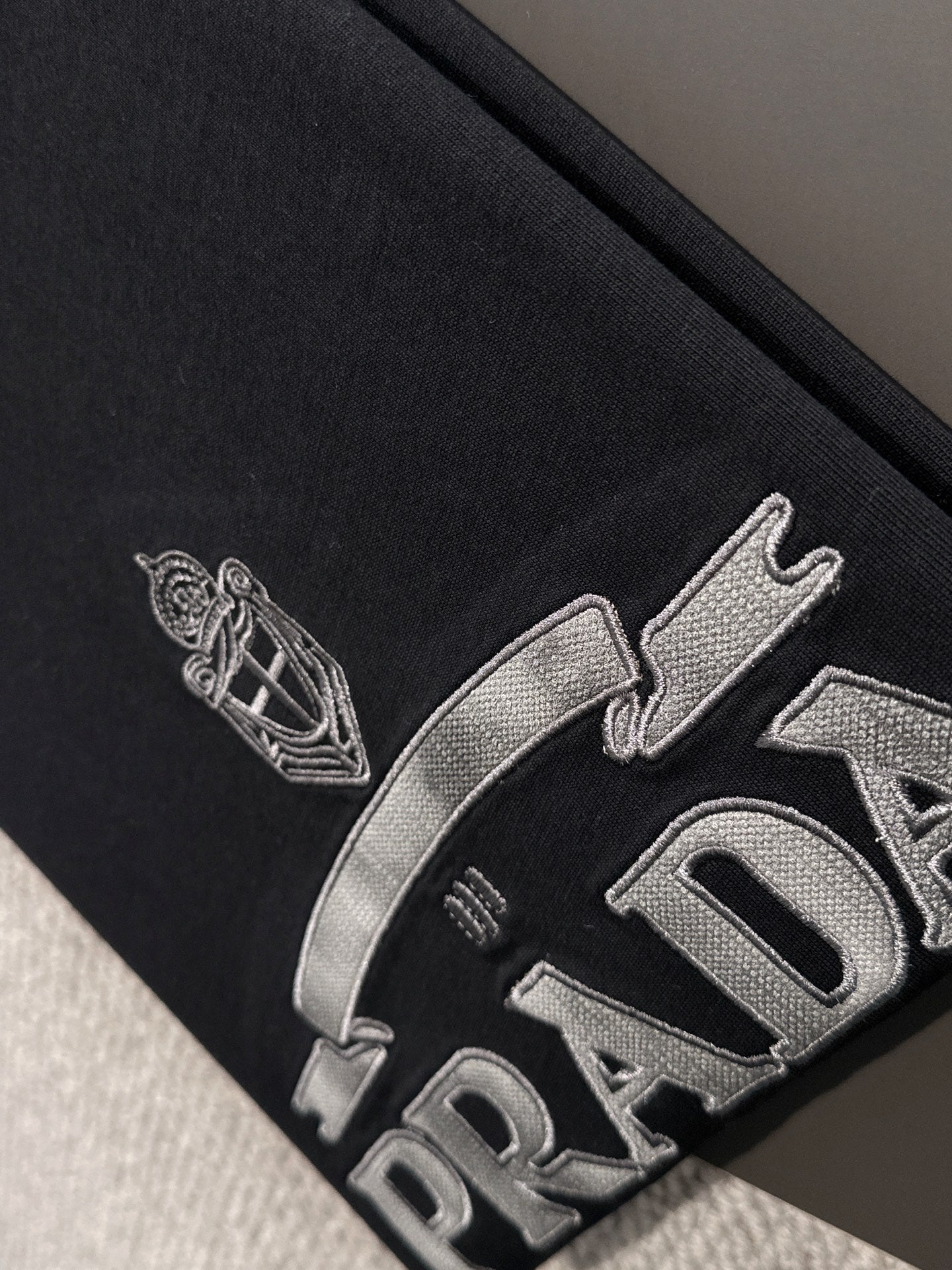 LuxluxHouse Best Quality Clothes T-shirt Prada