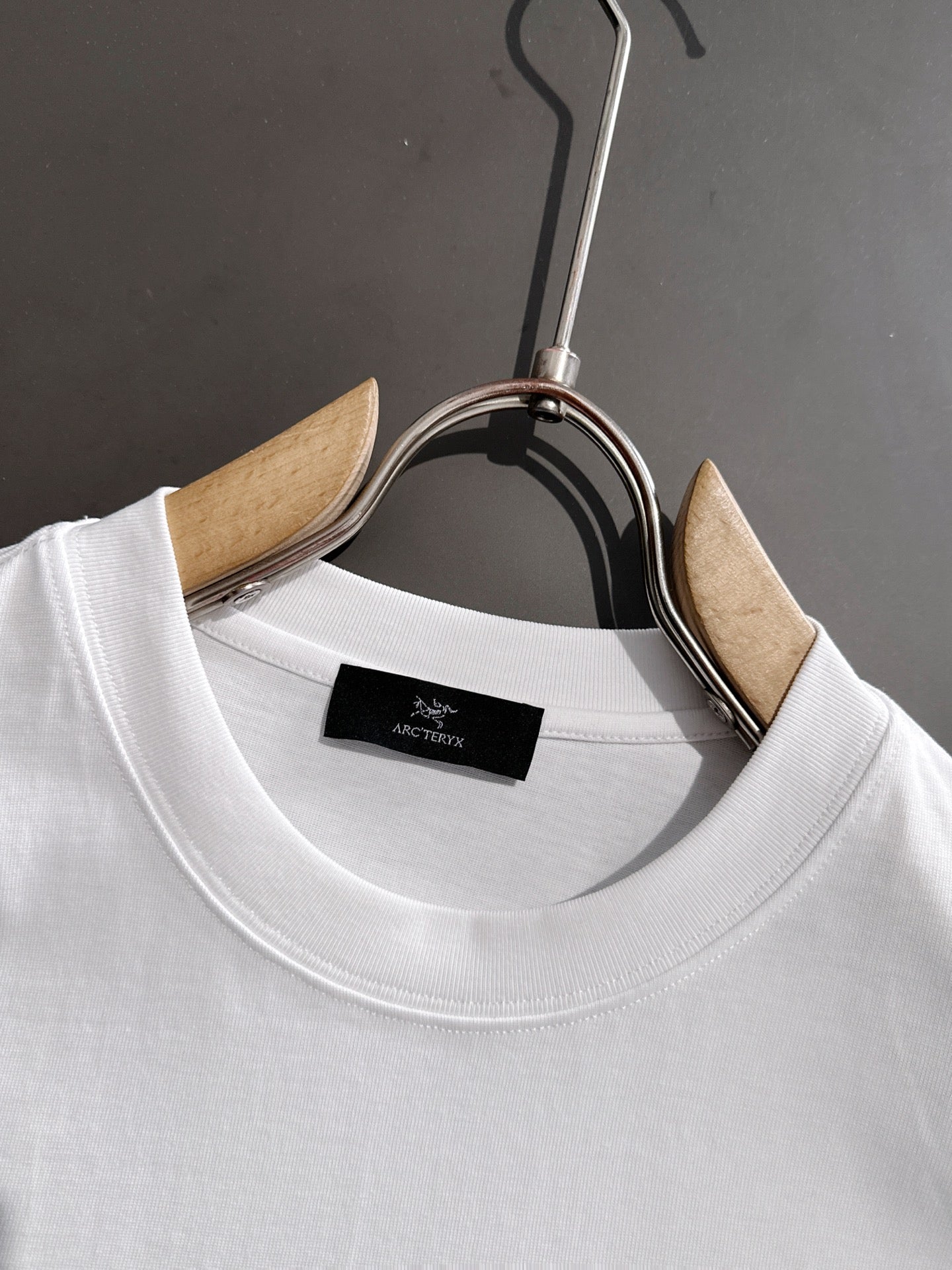 LuxluxHouse Best Quality Clothes T-shirt Arcteryx