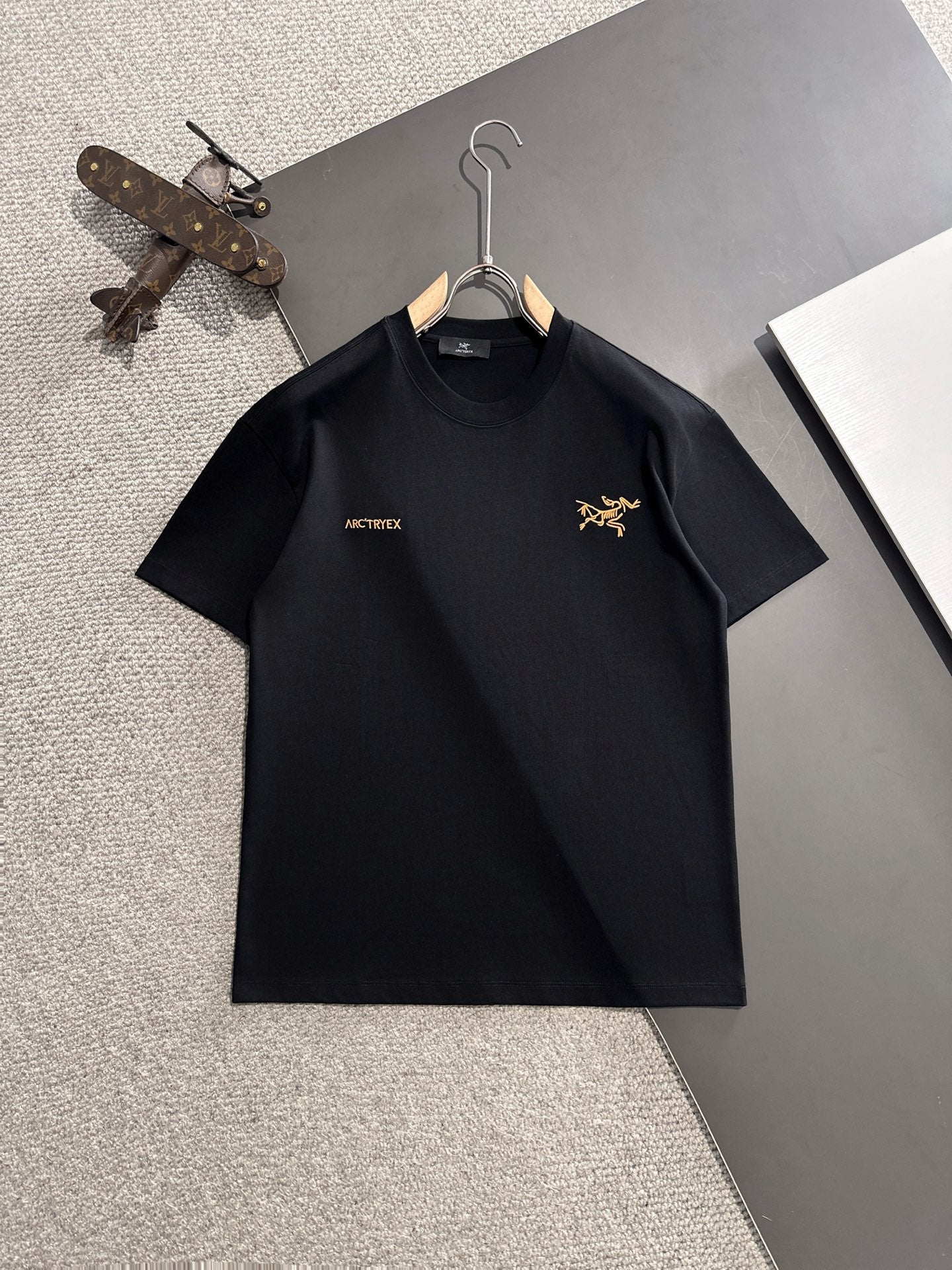 LuxluxHouse Best Quality Clothes T-shirt Arcteryx