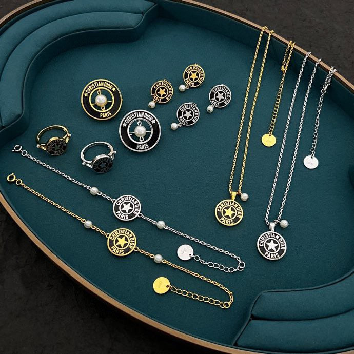 LuxluxHouse Best Quality Accessories Brooch Brooch Dior