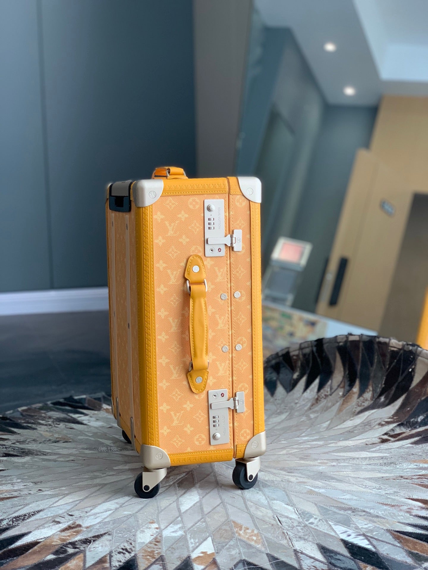 LuxluxHouse Best Quality Bags Luggage