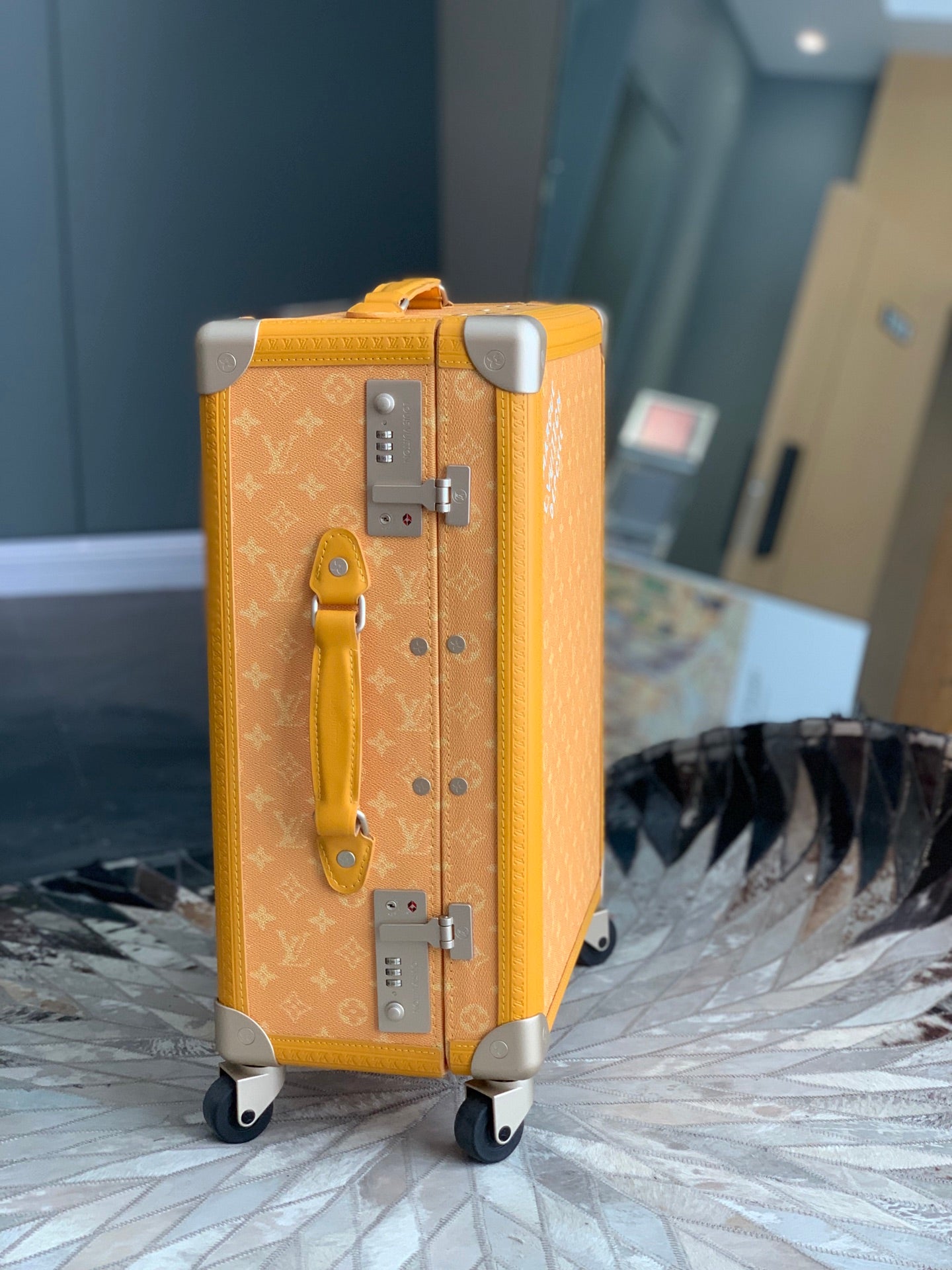 LuxluxHouse Best Quality Bags Luggage