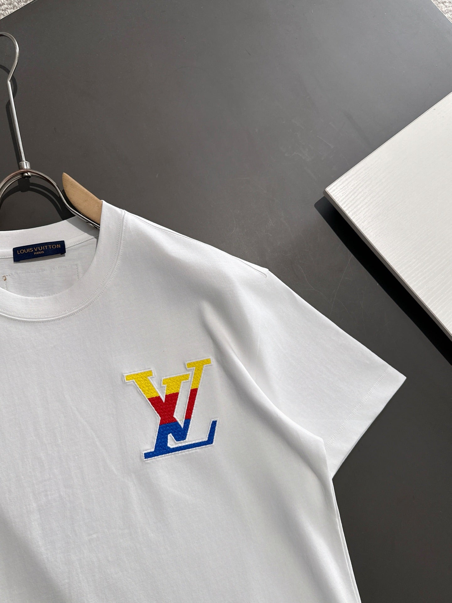 LuxluxHouse Best Quality Clothes T-shirt Louis Vuitton