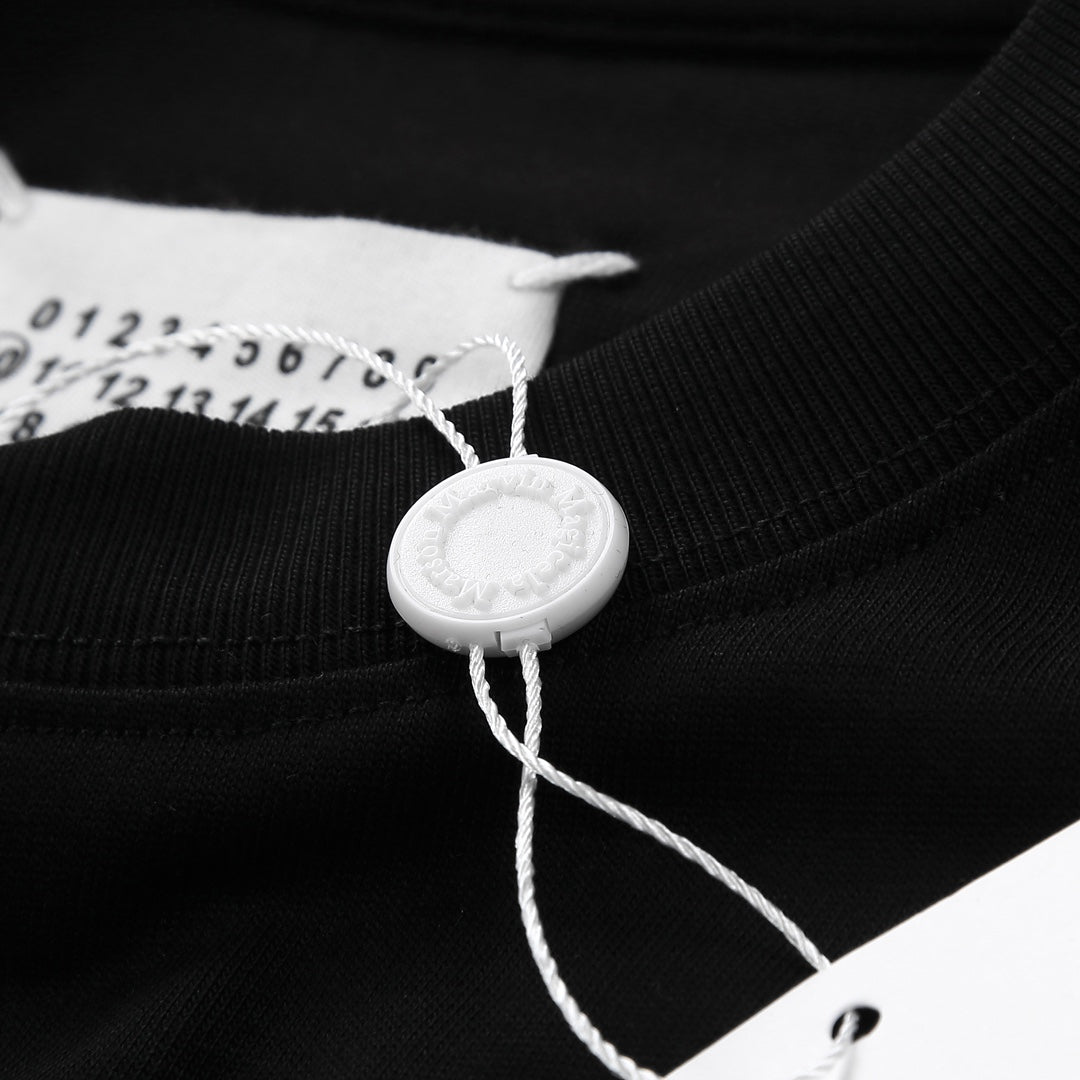 LuxluxHouse Best Quality Clothes T-shirt Chanel & Maison Margiela