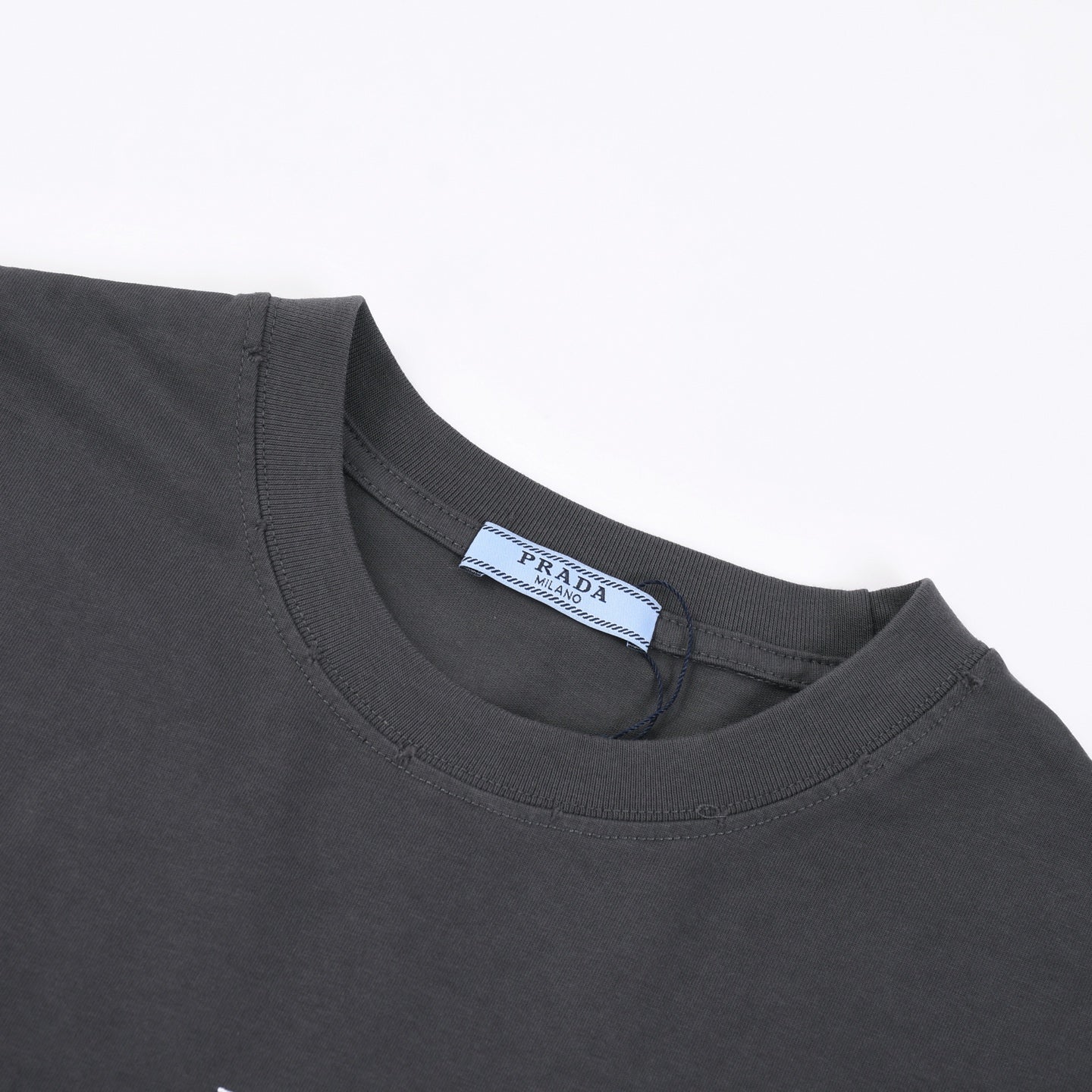 LuxluxHouse Best Quality Clothes T-shirt Prada