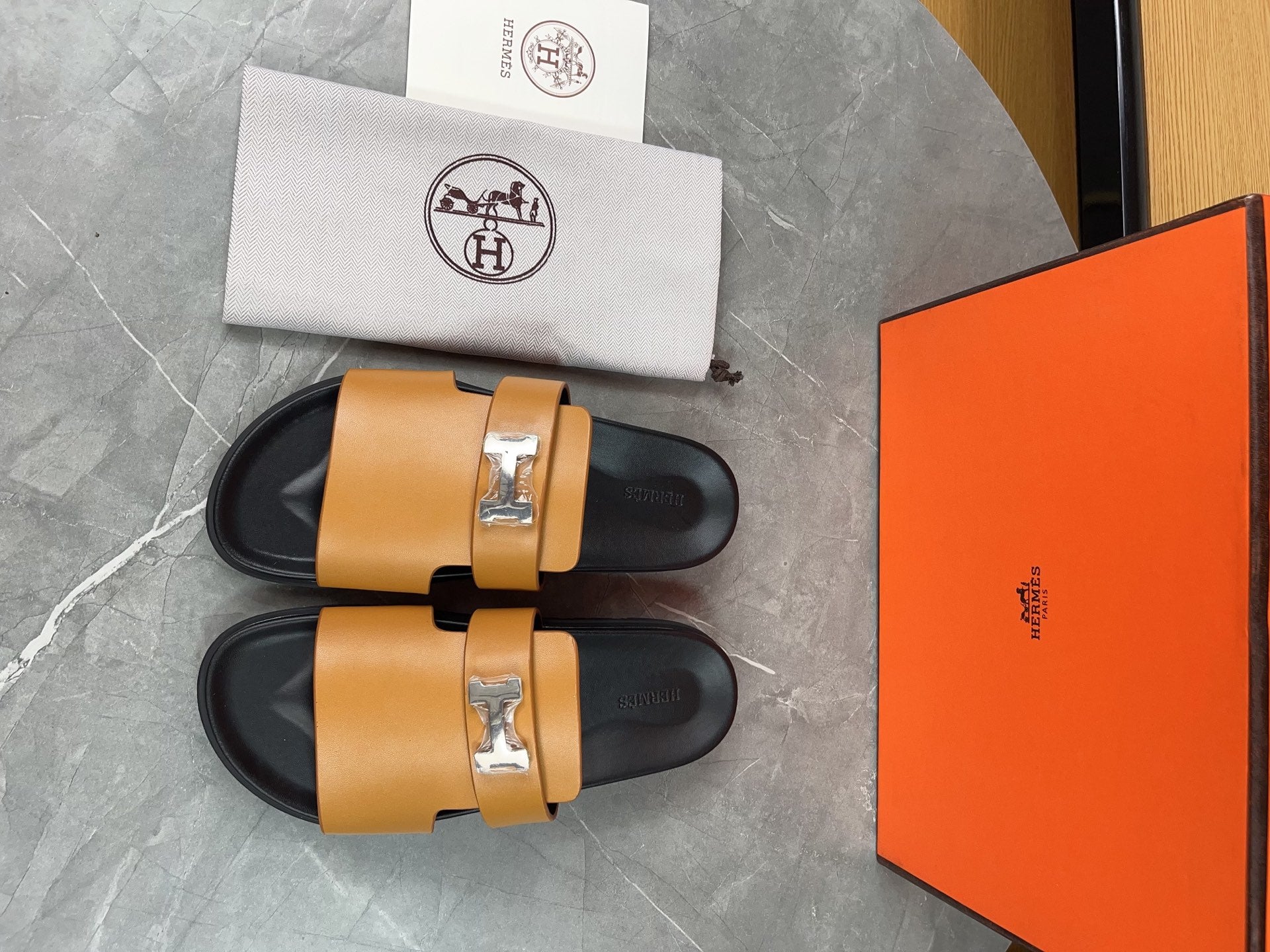 LuxluxHouse Best Quality Sandals Hermes