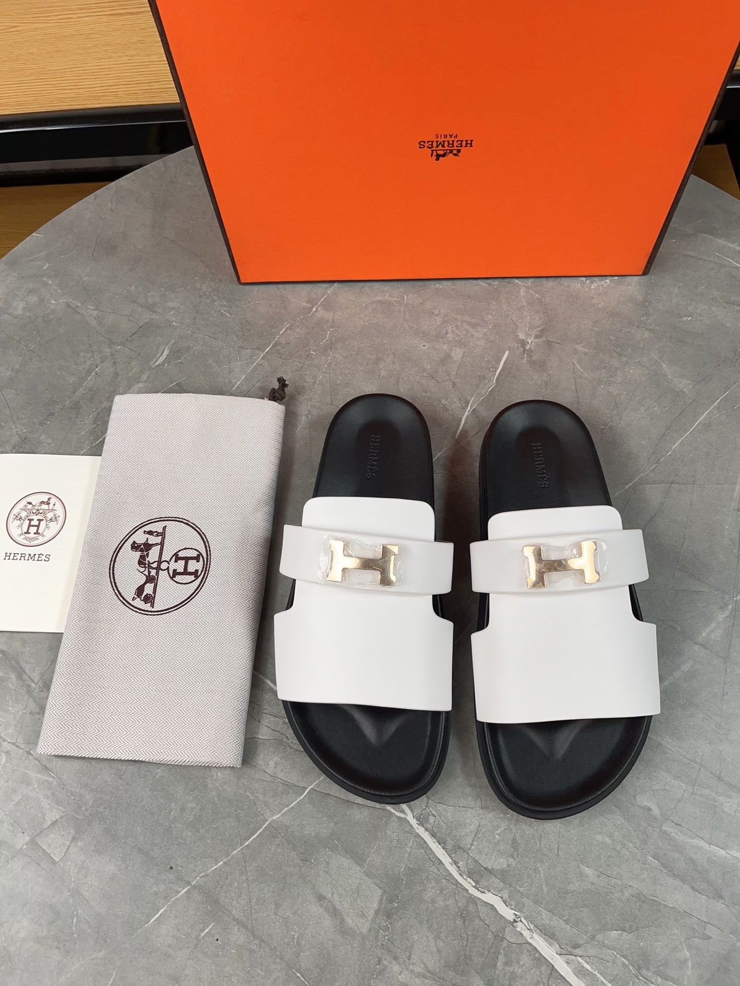 LuxluxHouse Best Quality Sandals Hermes