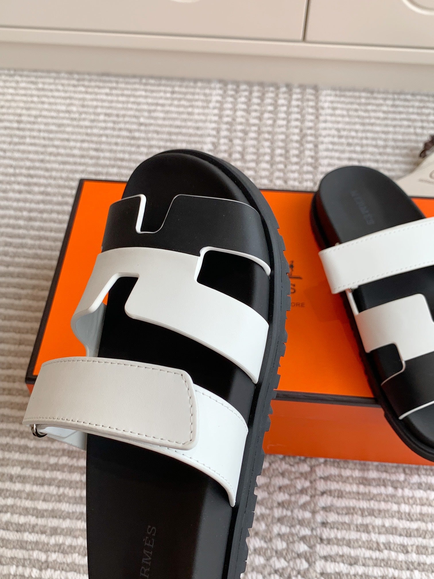 LuxluxHouse Best Quality Women Shoes Hermes