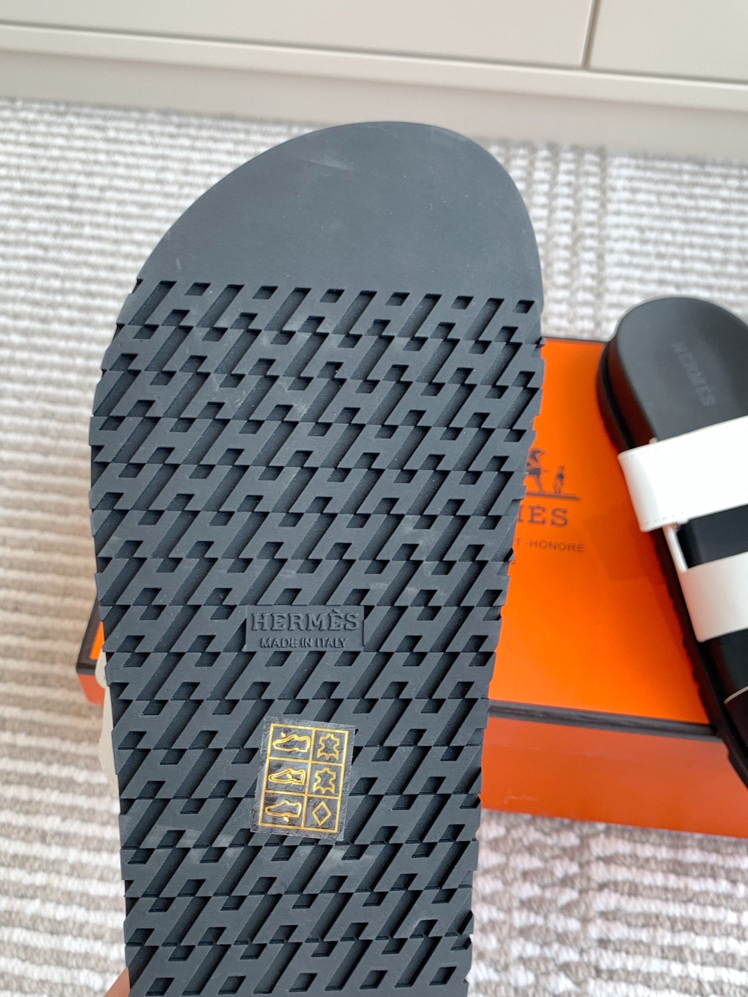 LuxluxHouse Best Quality Women Shoes Hermes