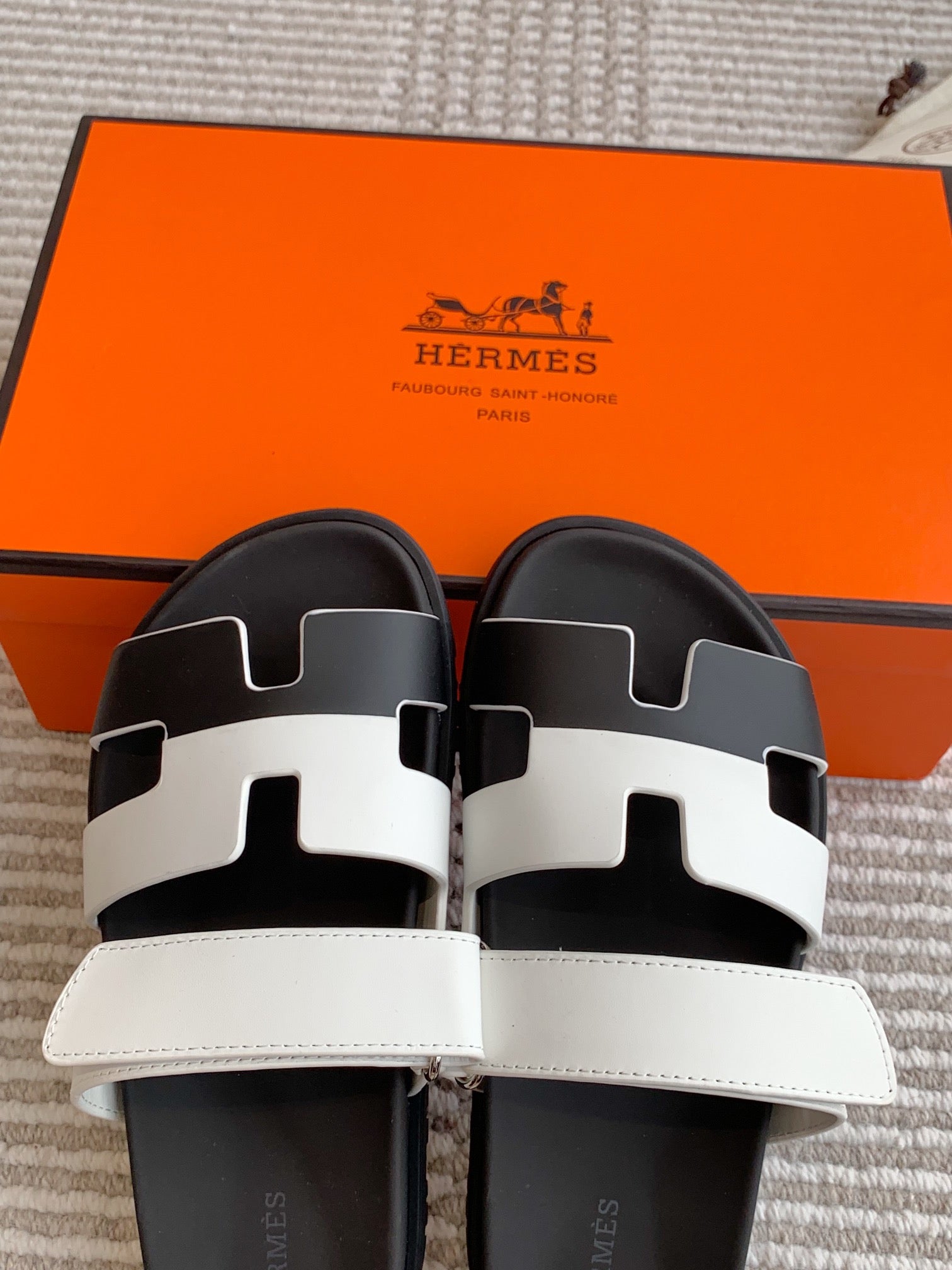LuxluxHouse Best Quality Women Shoes Hermes