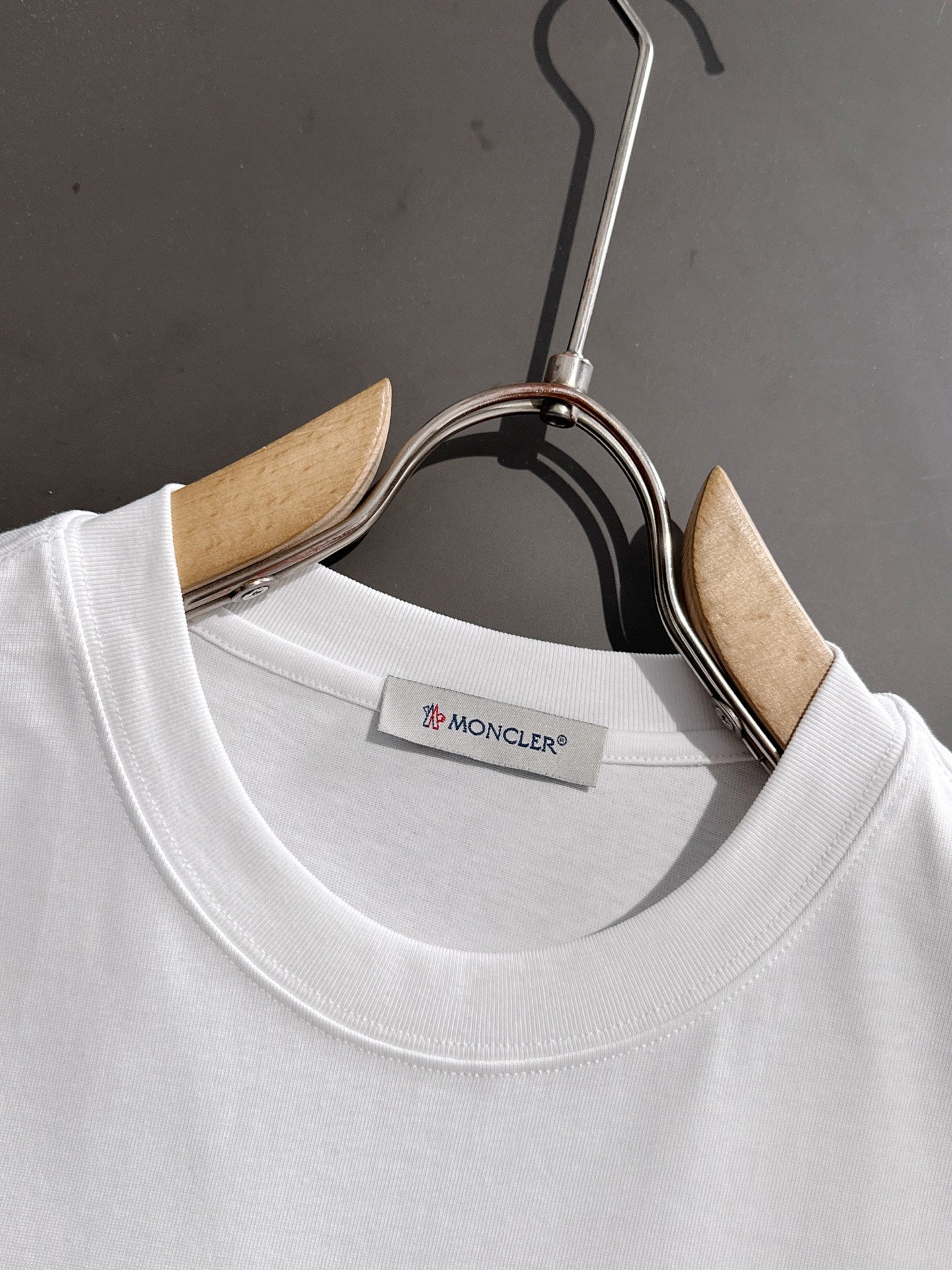 LuxluxHouse Best Quality Clothes T-shirt Moncler