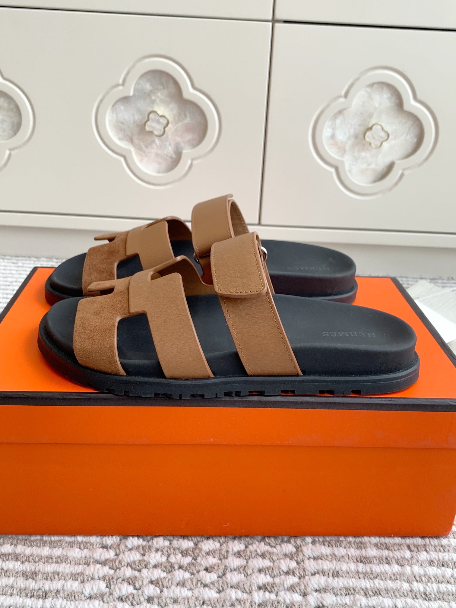 LuxluxHouse Best Quality Women Shoes Hermes